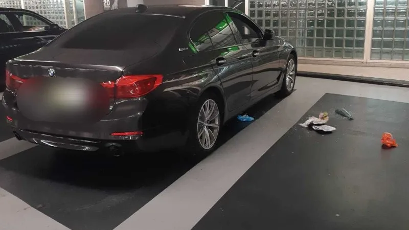 Inbrekers trekken spoor van vernieling door Amsterdamse parkeergarage