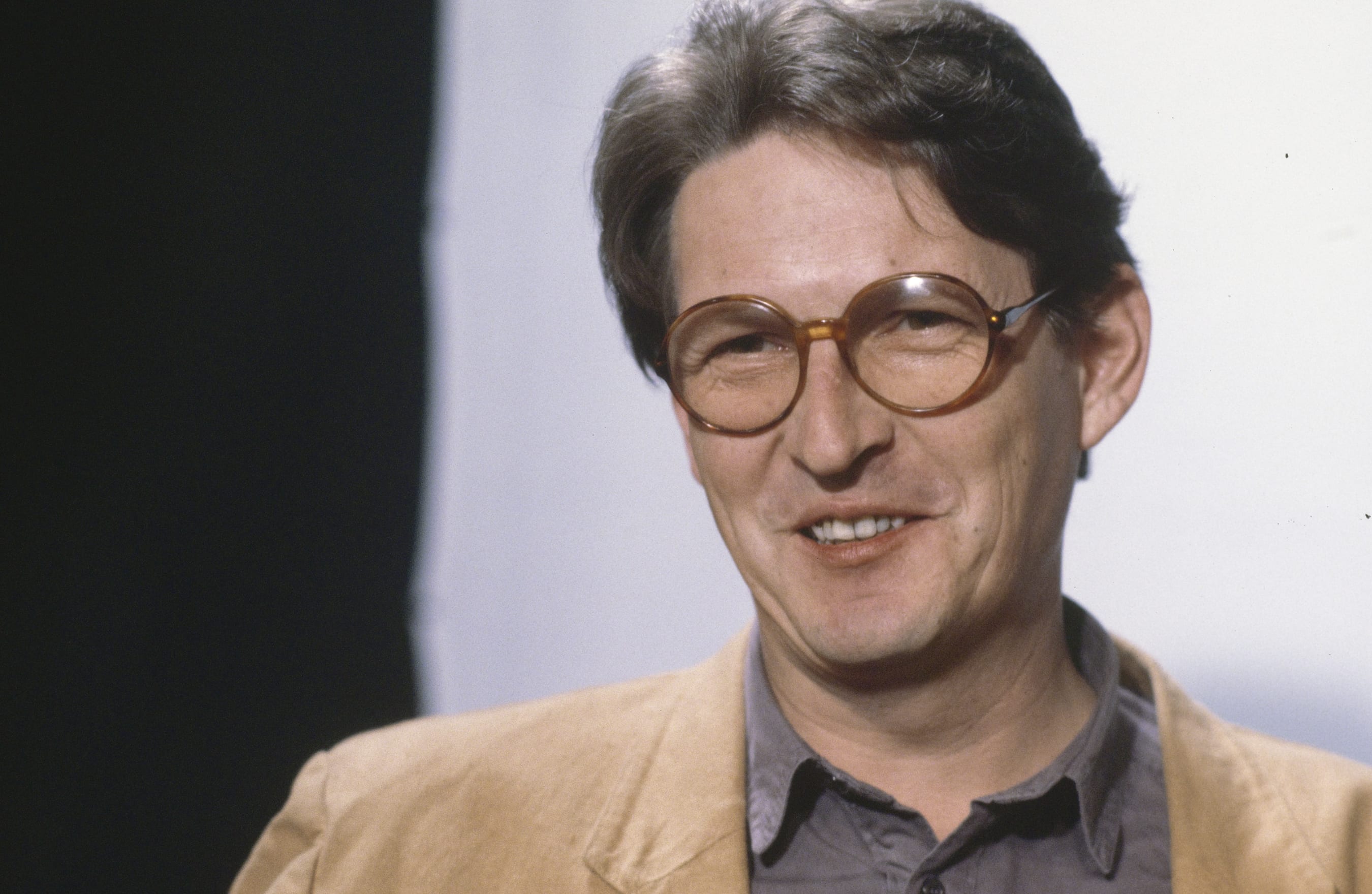 Joost Nuissl (79) overleden, zanger 'Ik ben blij dat ik je niet vergeten ben'