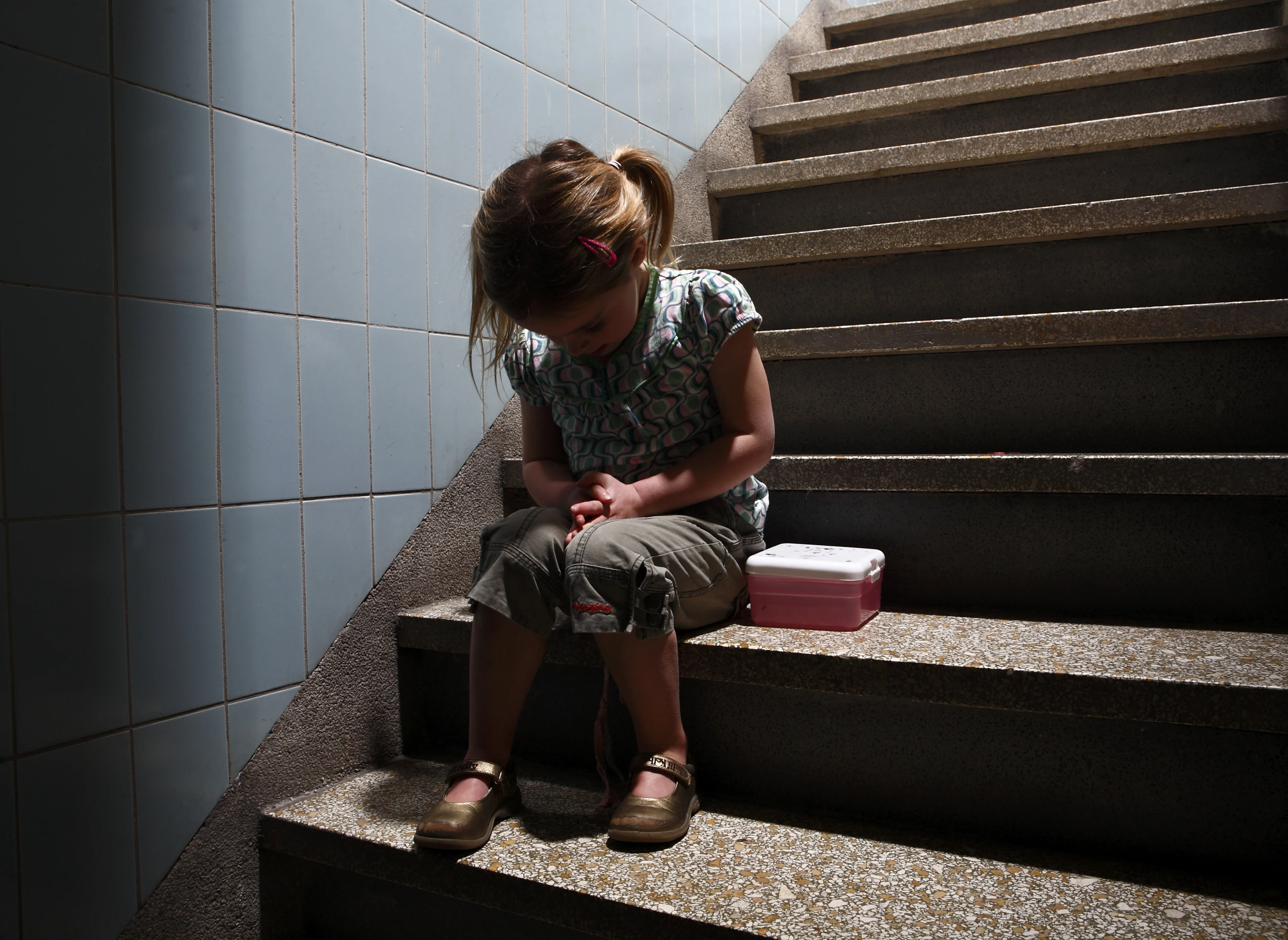 Meisje (7) mishandeld op straat in Den Haag, dader spoorloos