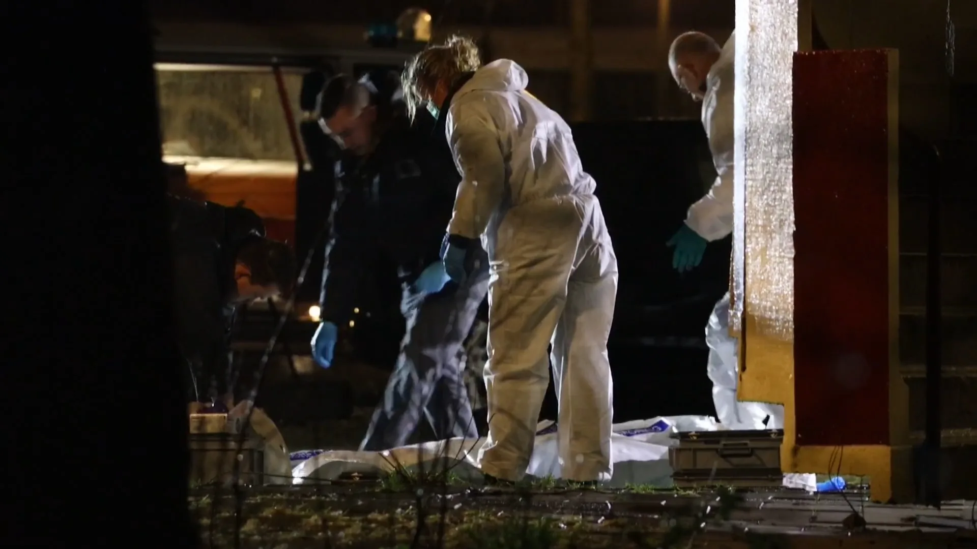 Inbreker overlijdt na val van flat in Leeuwarden