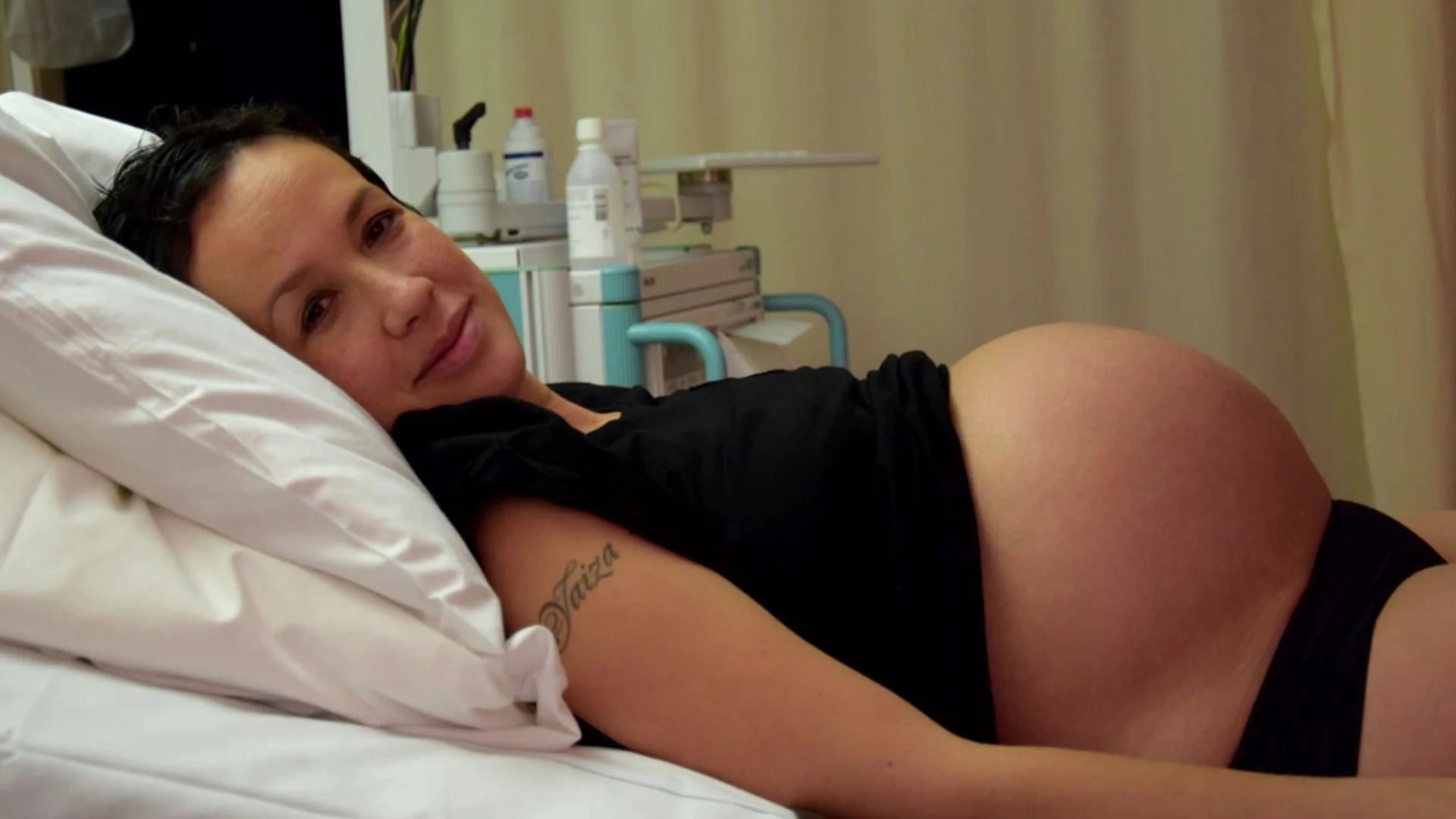 Jessica was extreem misselijk tijdens zwangerschap, nu is er erkenning voor haar aandoening