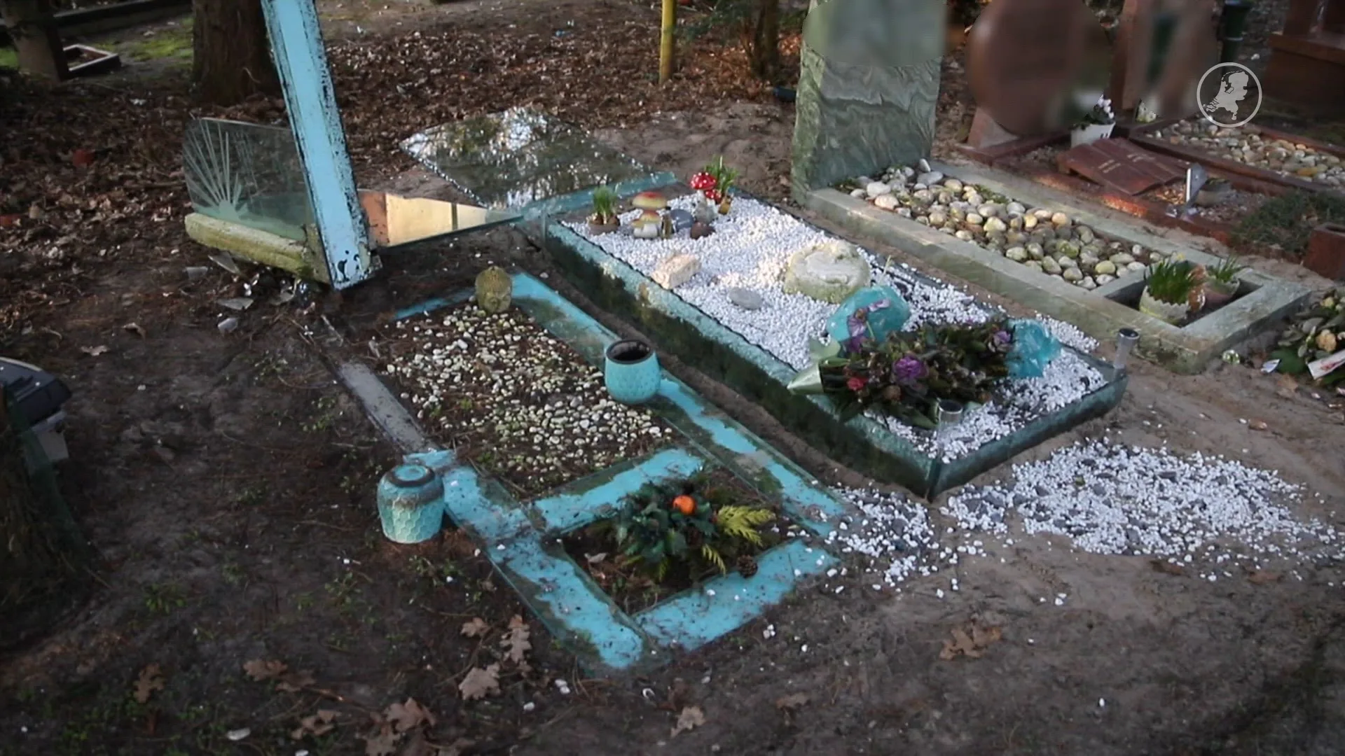 Politie onderzoekt mogelijk nieuwe vernielingen graven Den Haag