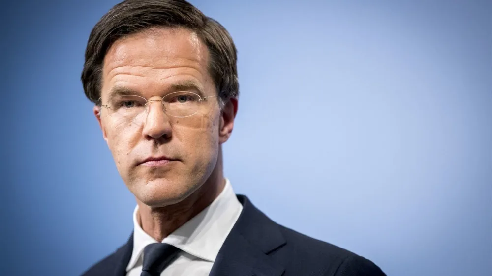 Rutte: 'Hamsteren is achterlijk en een soort van massahysterie'