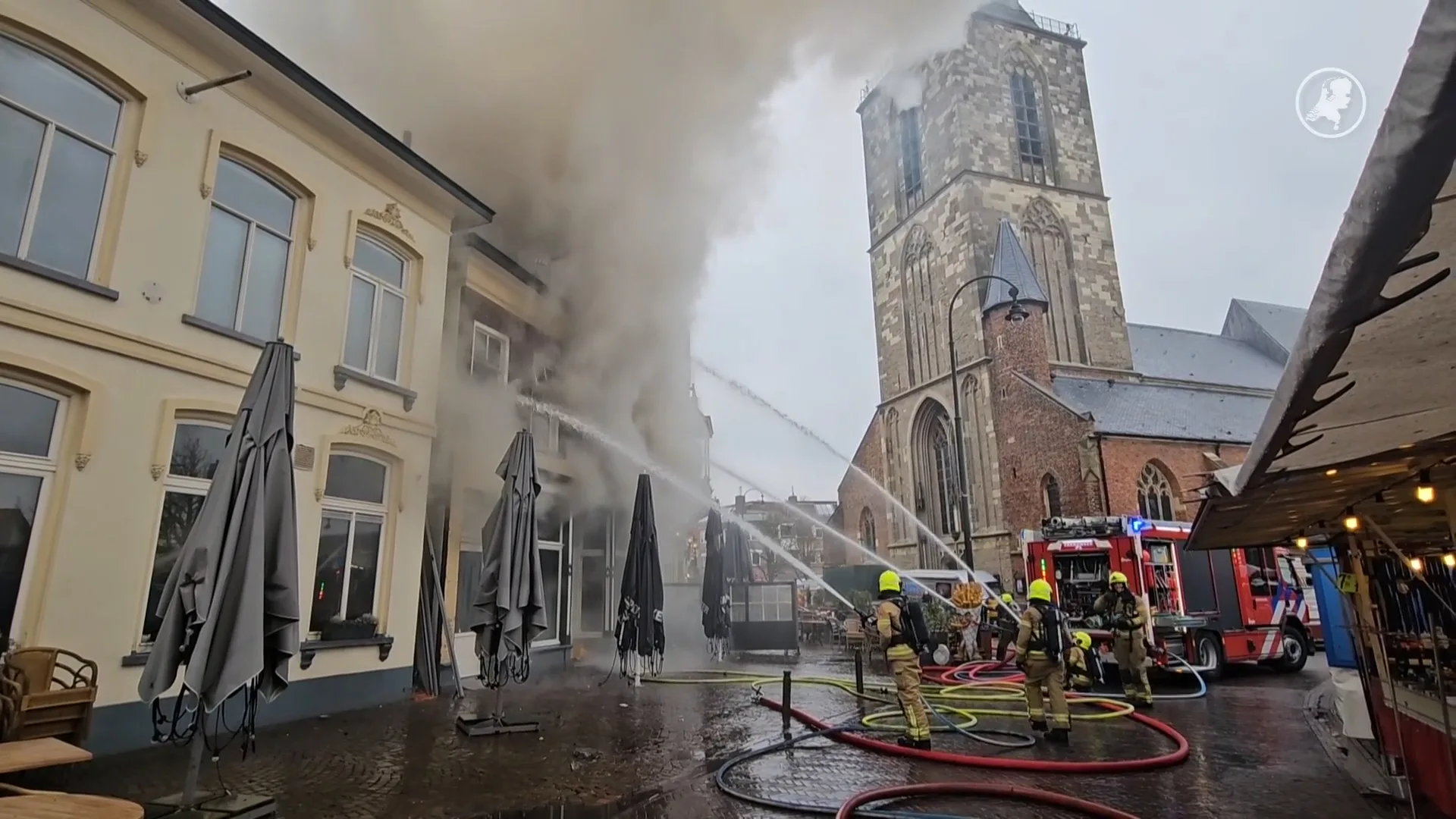 Brand Winterswijk onder controle, snackbar volledig verwoest