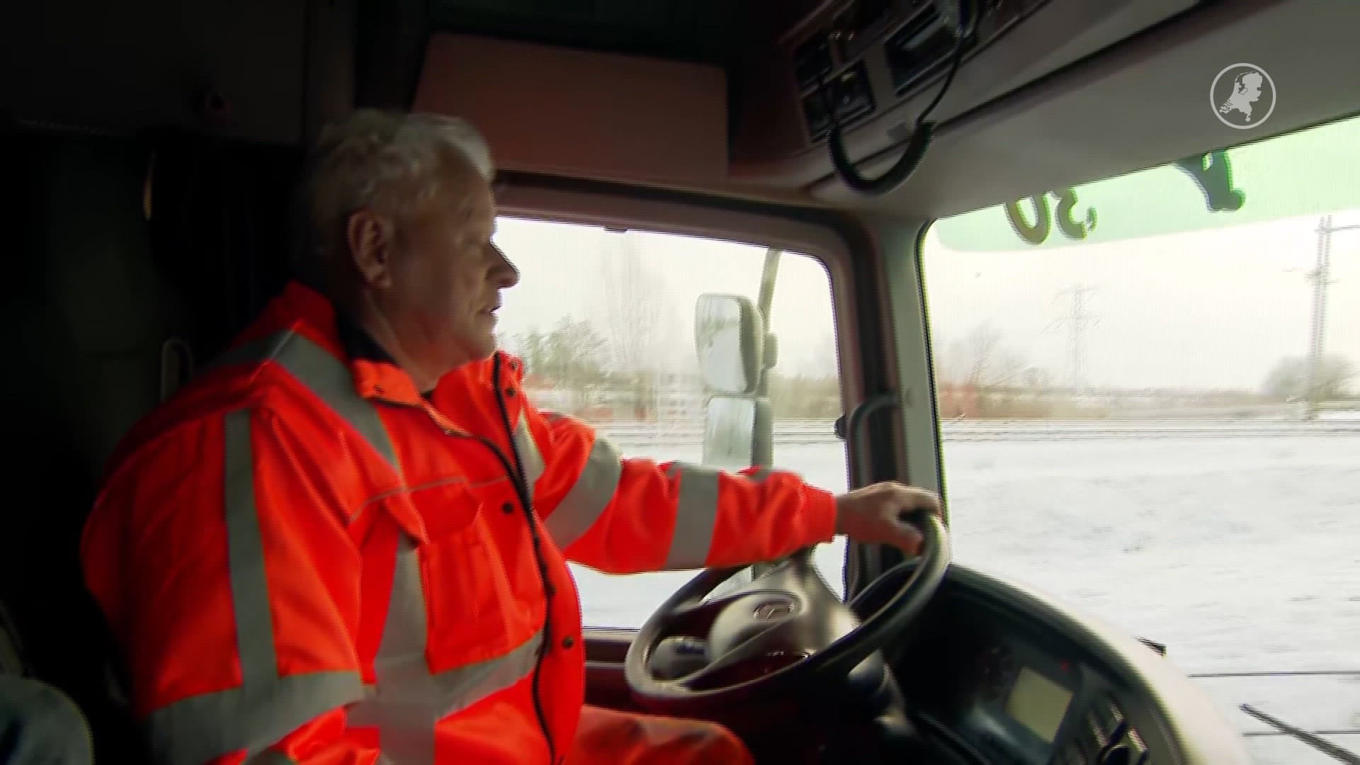 Joop (75) z'n hobby is zout strooien, hij doet dat al 19 jaar