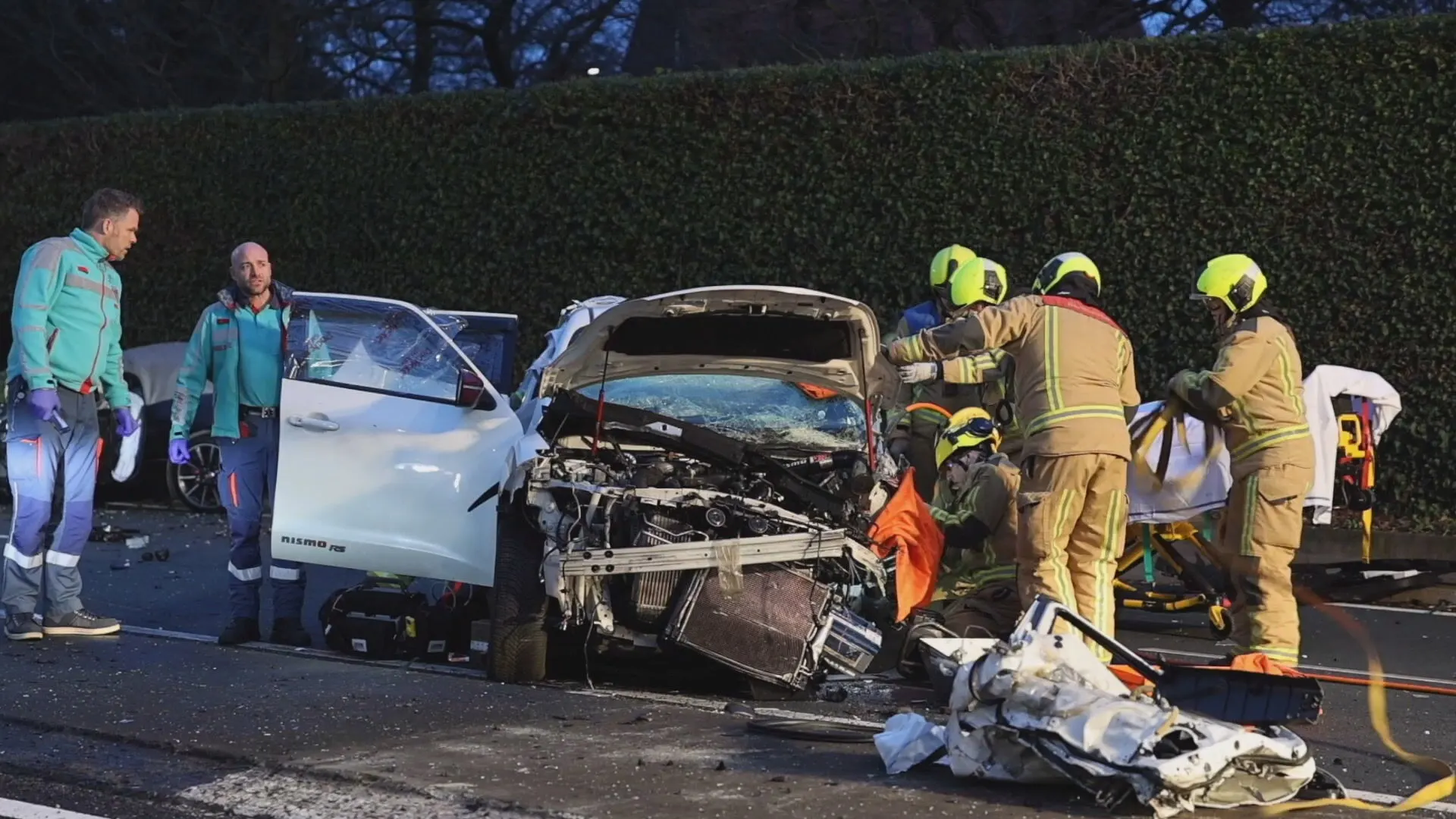 Drie gewonden naar ziekenhuis na zwaar ongeval op N14 bij Wassenaar