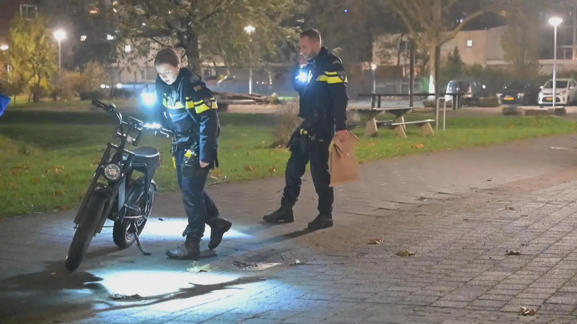 Jongen zwaargewond bij vuurwerkongeval in Schiedam: 'Moet mogelijk zijn hand missen'