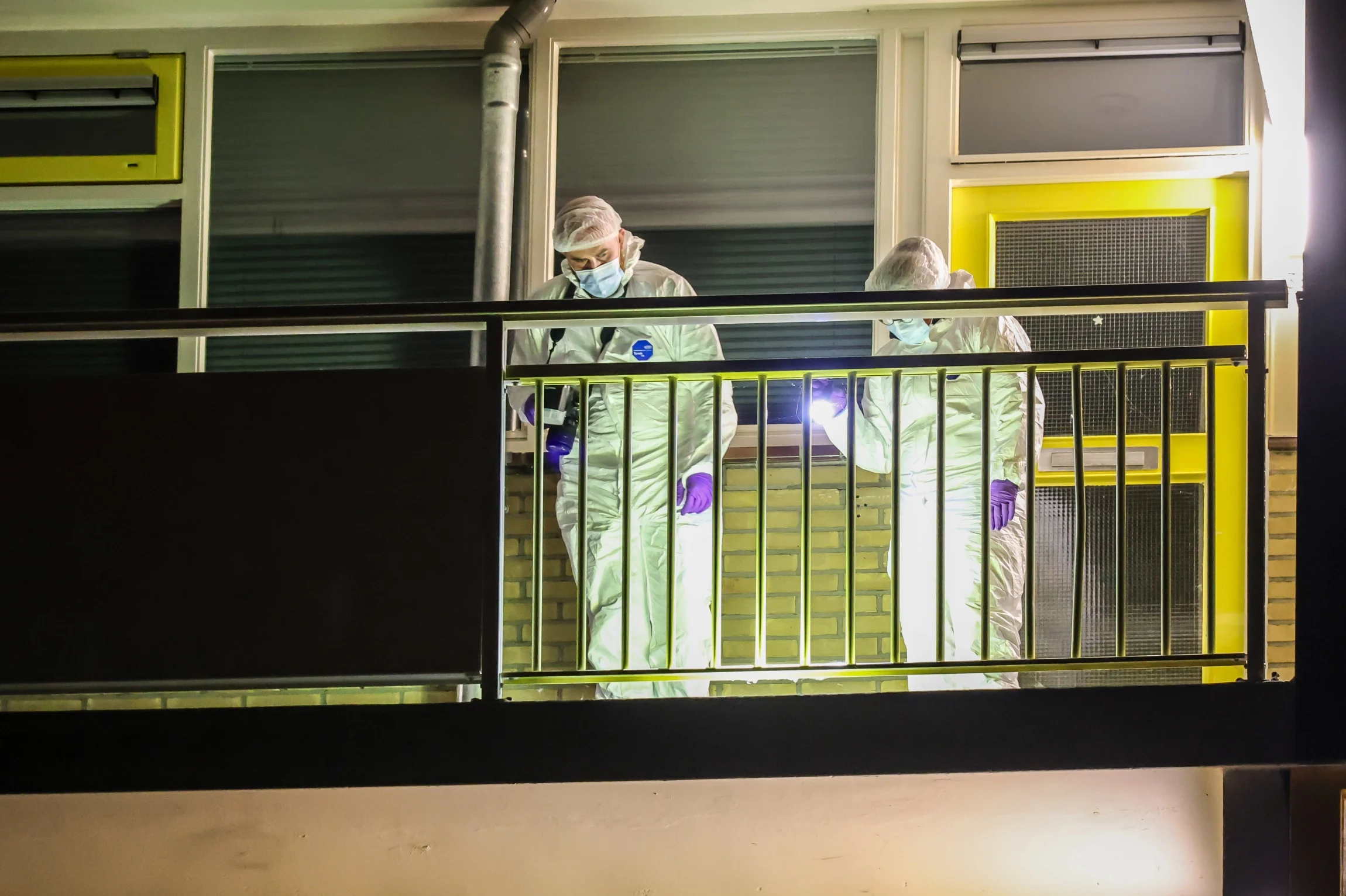 Man (32) dood en vrouw (33) zwaargewond na schietpartij in Sneek