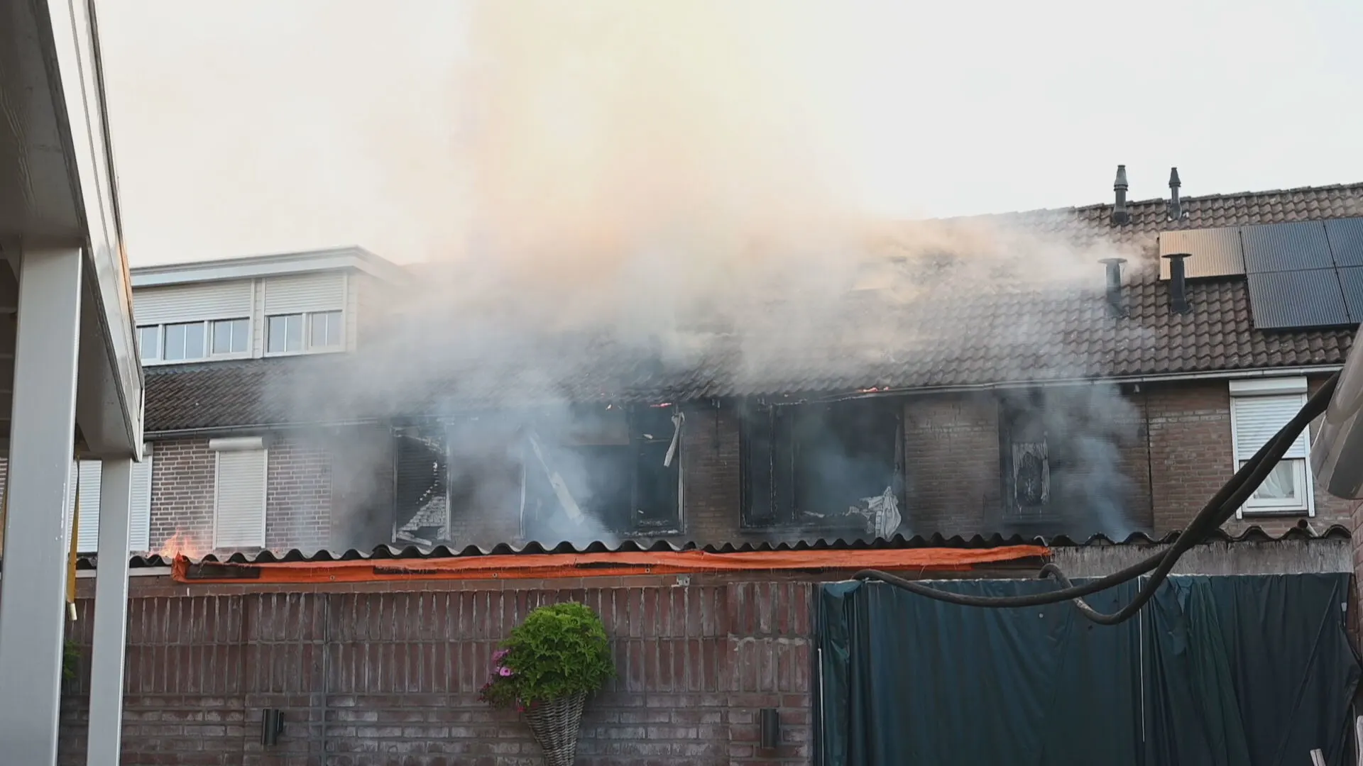 Hond komt om bij felle woningbrand in Tilburg