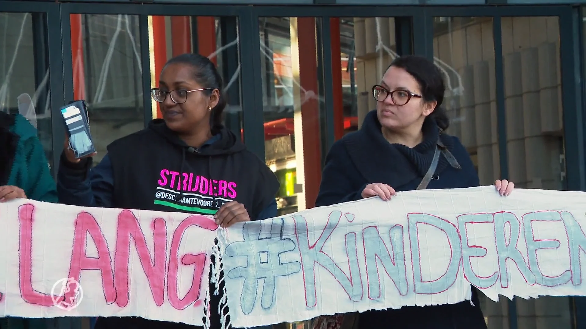 Zaahra (13) blikt terug op toeslagenaffaire: 'Als kind zie je dat er iets niet goed is' 