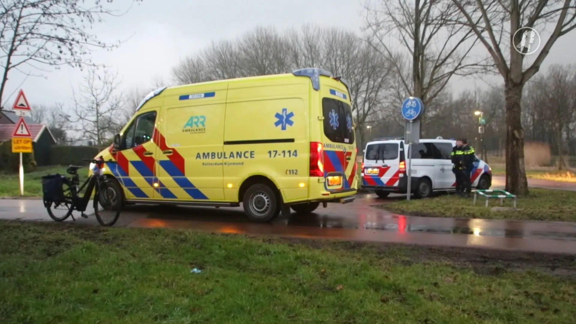 Vrouw (65) in rug gestoken bij beroving in Schiedam