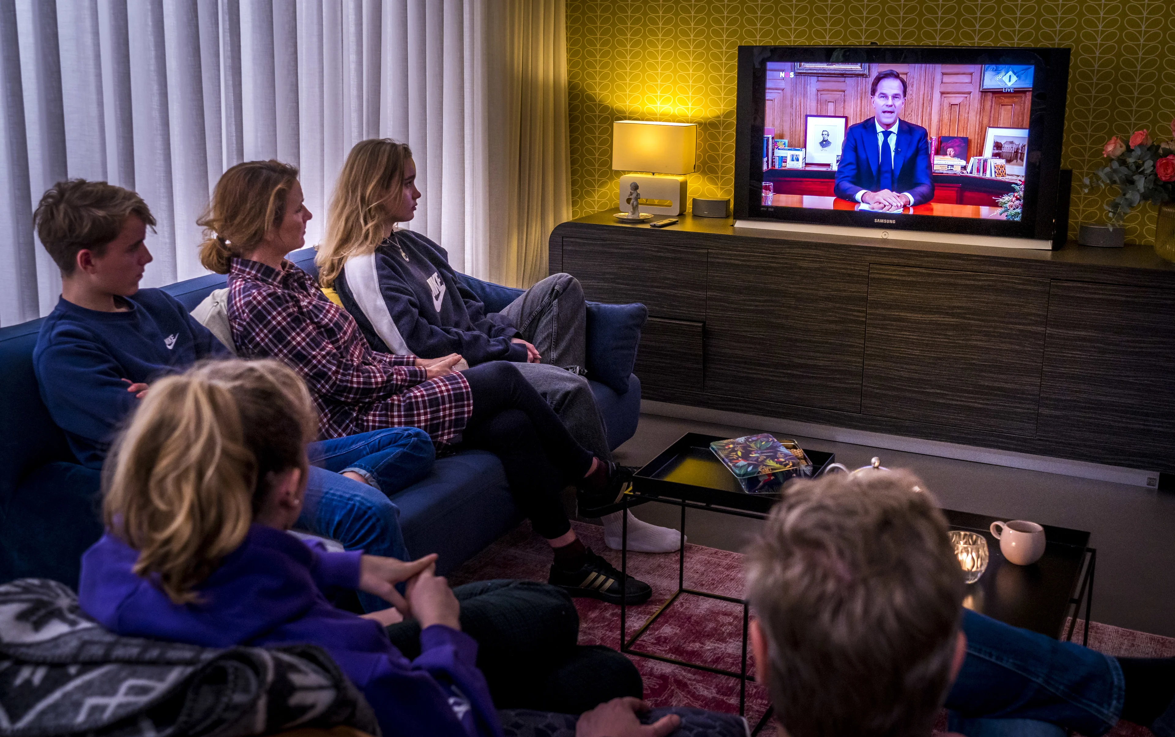 LIVEBLOG | De Jonge komt volgende week met meer informatie over vaccinaties • Kamer eist plan voor na lockdown