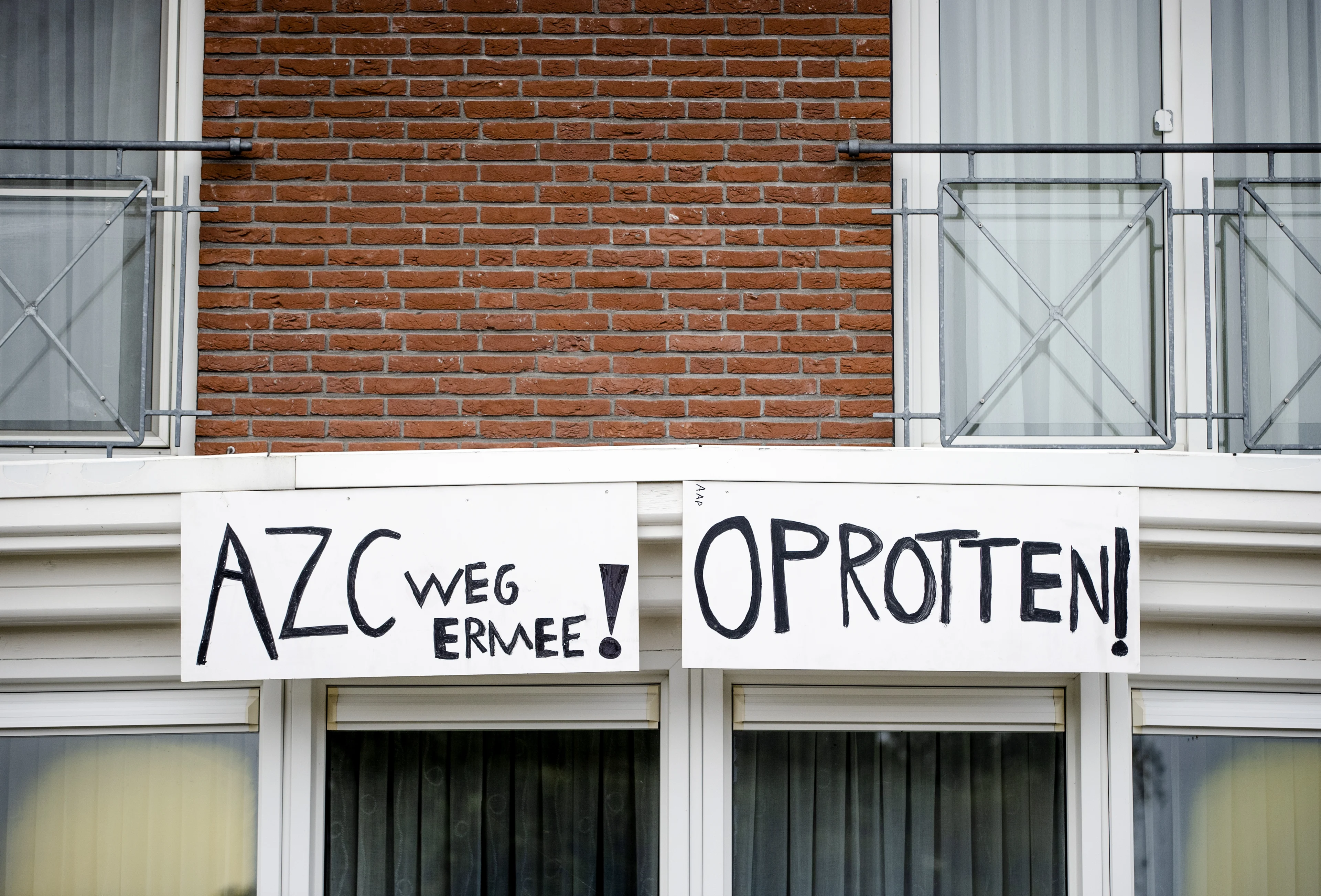 Man (36) opgepakt om opruiend bericht over 'asielhotel' Albergen