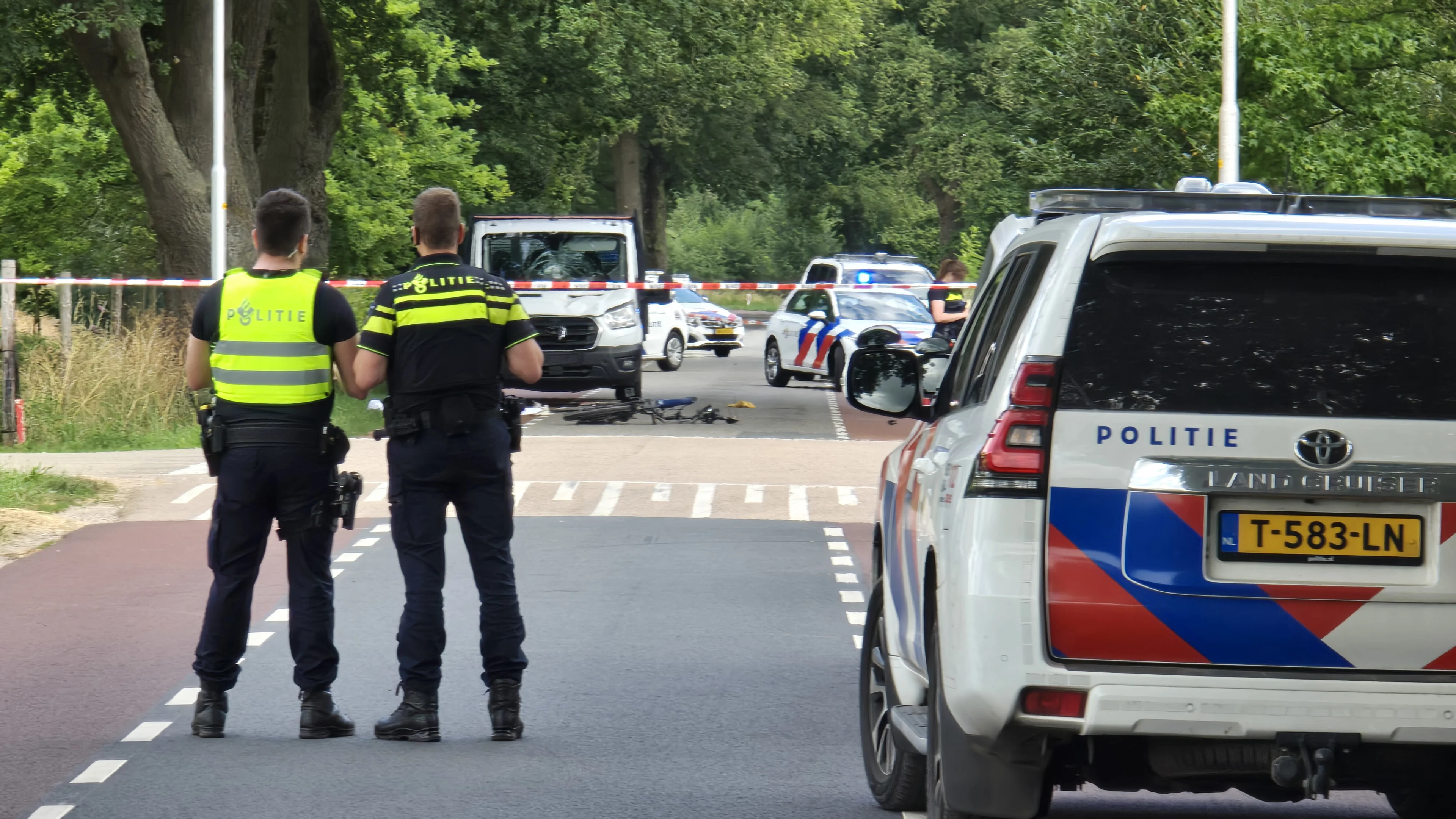 Fietser komt om bij ongeluk met busje in Vragender
