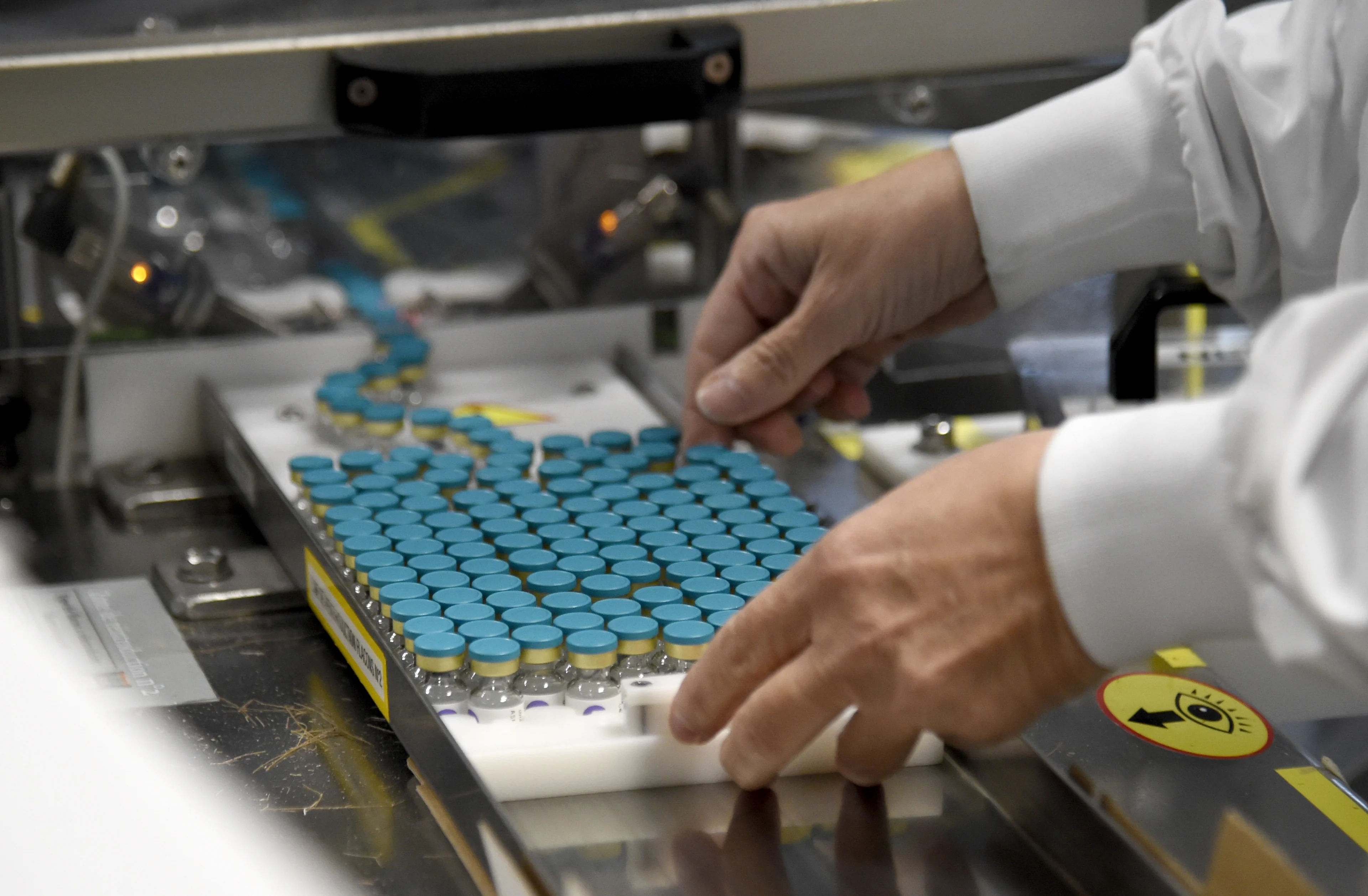 LIVEBLOG | Aantal coronagevallen verder toegenomen, iets minder patiënten opgenomen in ziekenhuizen