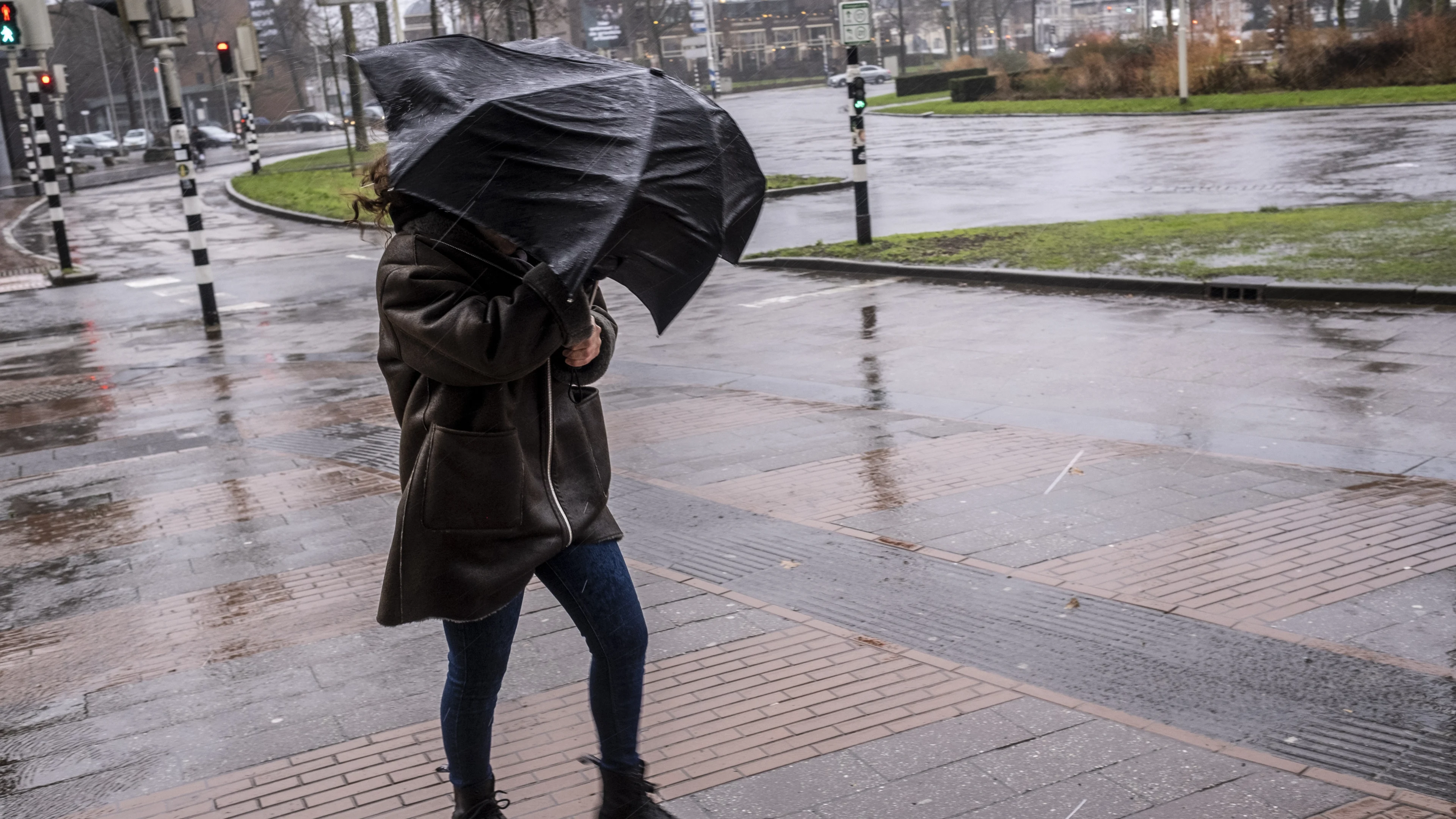 Ex-orkaan Kirk trekt vanaf woensdag over het land: dit kunnen we verwachten