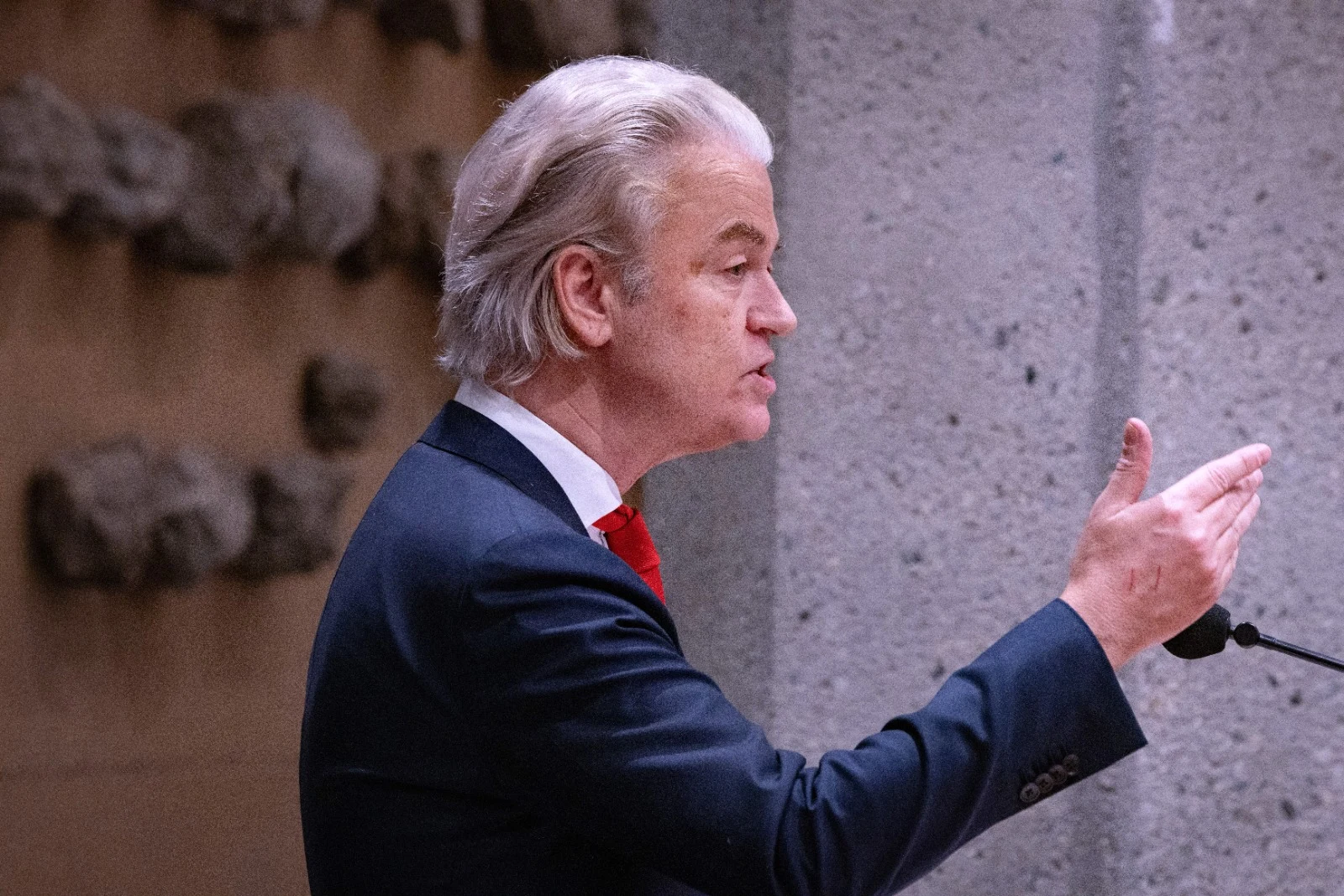 Parlementaire corona-enquête terug op tafel door Wilders