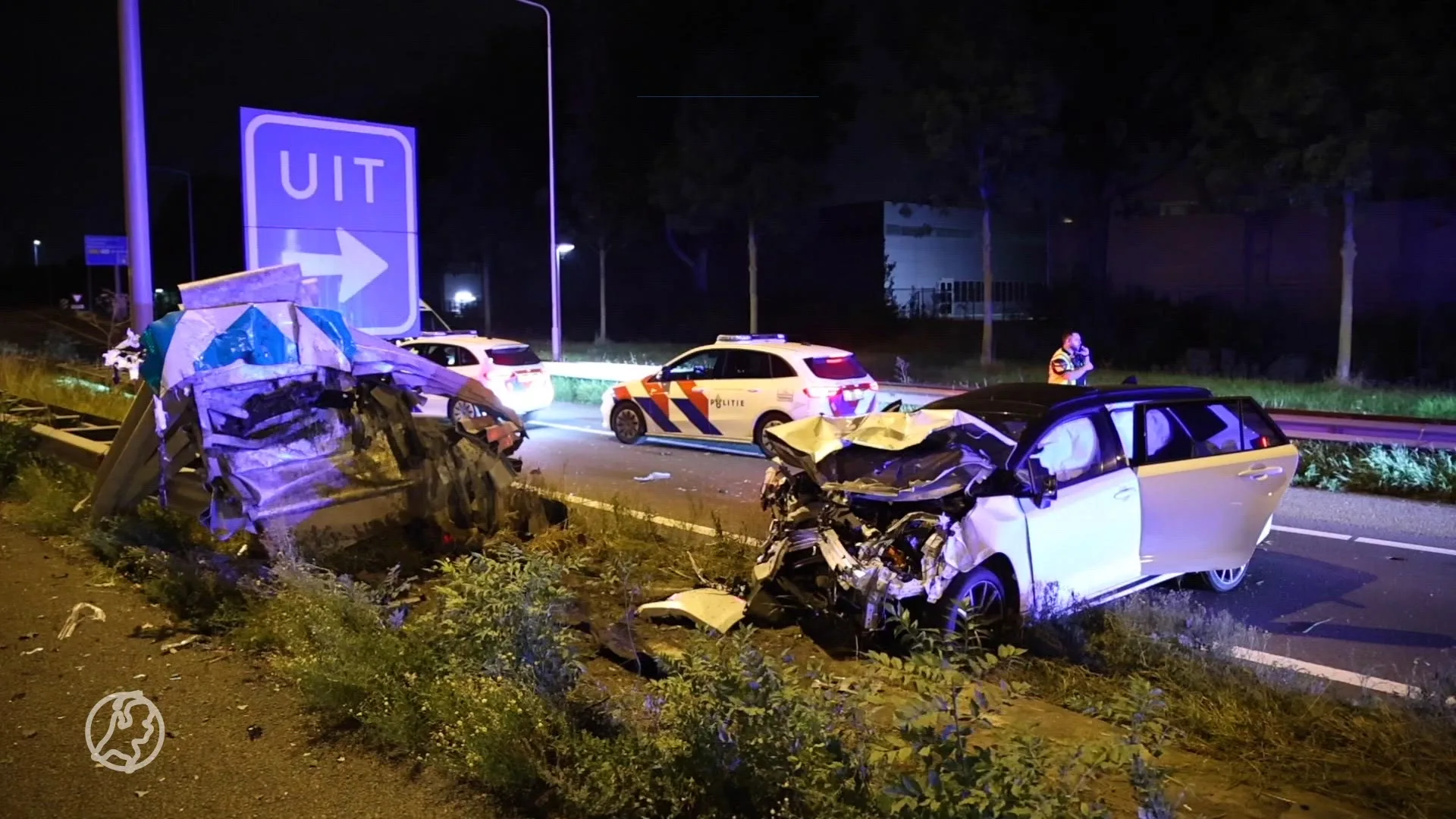 Politieachtervolging eindigt met flinke crash op A12