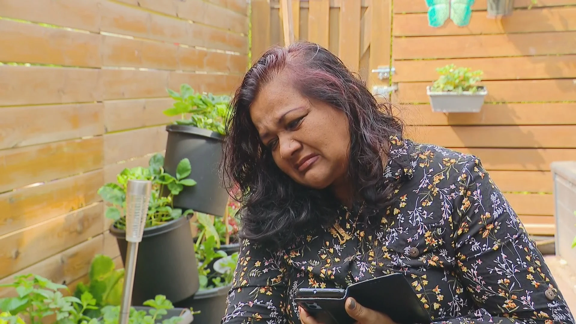 Moeder doodgestoken Sumanta Bansi hevig geëmotioneerd na strafeis: 'Te weinig voor de duivel'