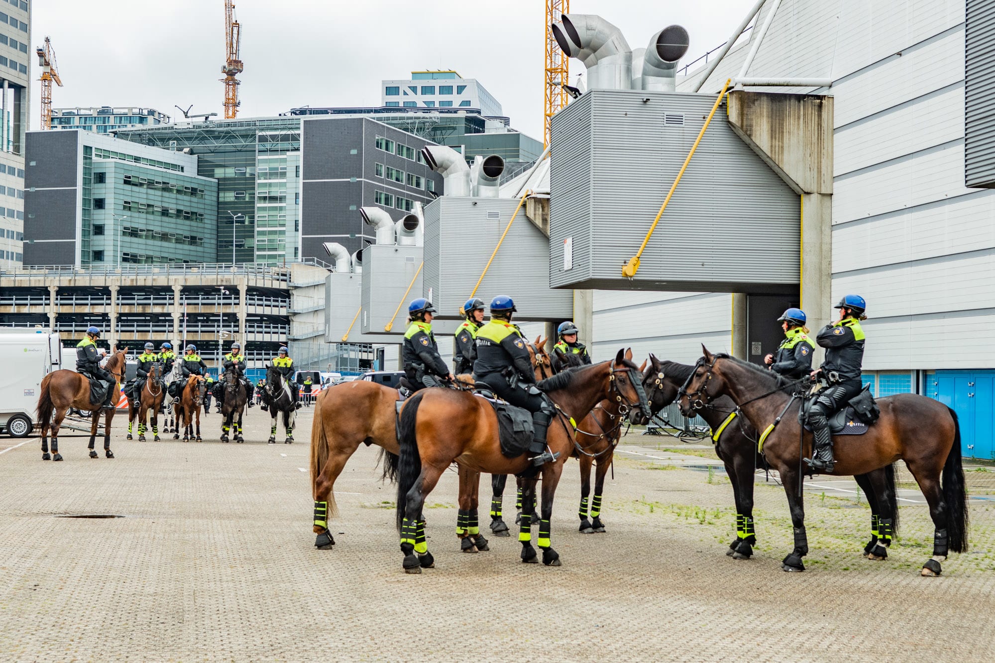 ME en politie verspreidden zich door Utrecht uit vrees voor relschoppers