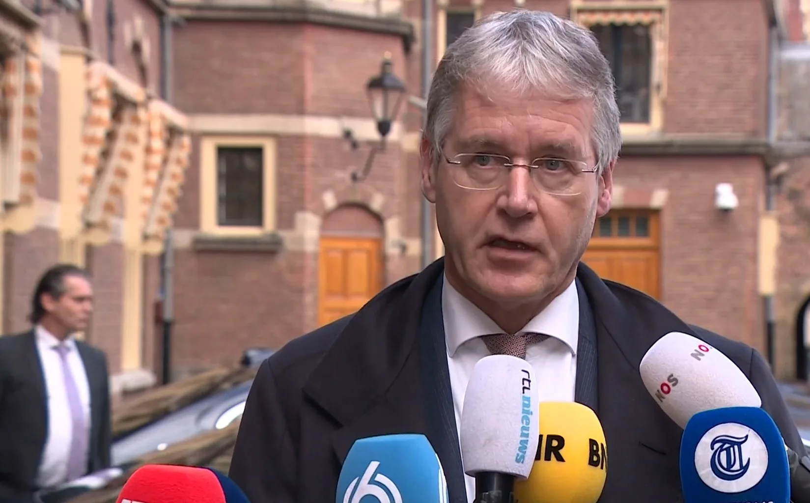 Onderwijsminister Slob na ophef over anti-homoverklaringen: 'Het gaat te ver'