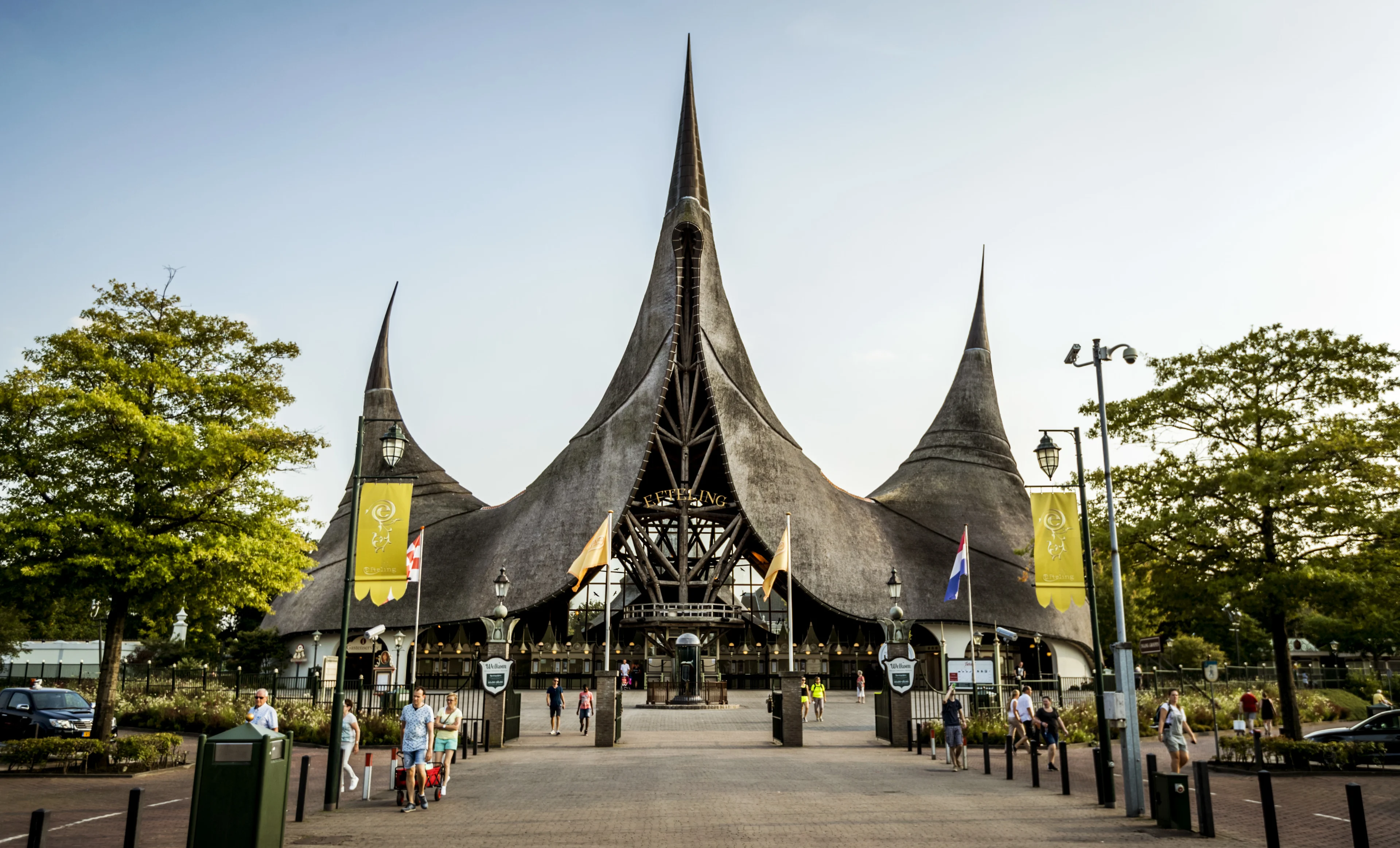 Efteling deelt eerste beelden van nieuwe attractie 'Danse Macabre'