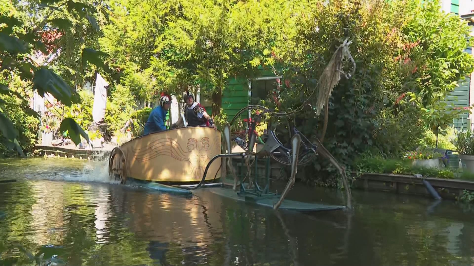 Benno bouwt zelf een boot voor SAIL: 'We zien wel of 'ie blijft drijven'