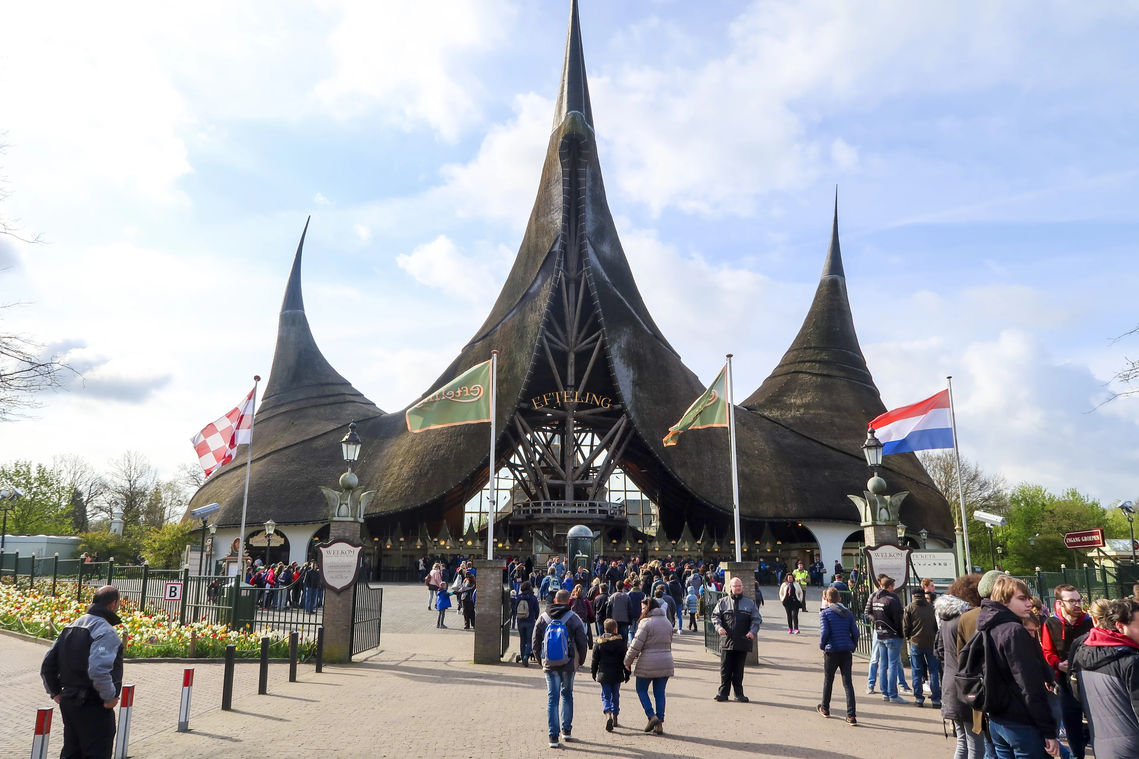 Efteling heeft niet genoeg stroom voor nieuwe attractie en hotel
