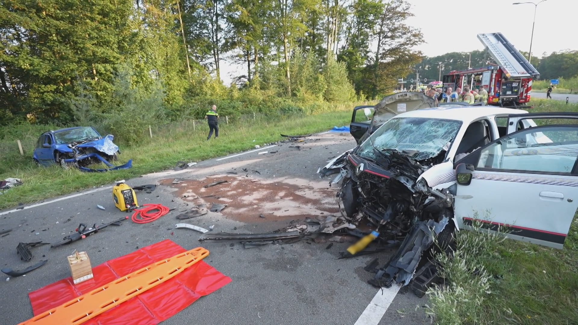 Heftig ongeval in Ellecom: meerdere (zwaar)gewonden bij frontale botsing