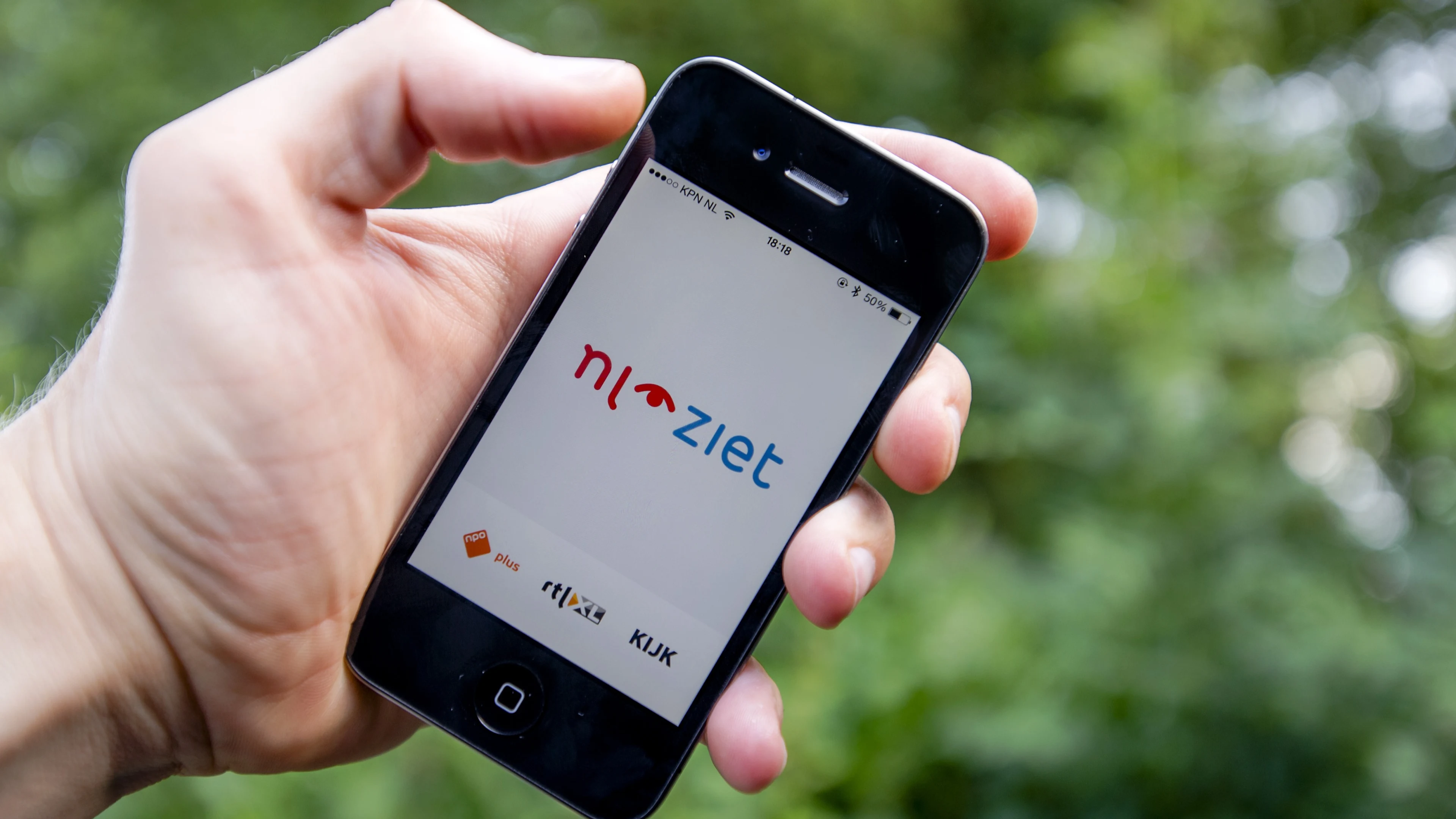 NLZIET kampt met storing, voetbalfans missen aftrap Nederland-Polen