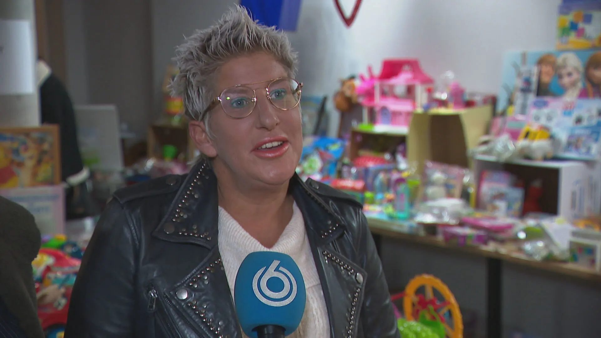 Grote Sinterklaasactie in Boxtel voor minima: 'Mensen zijn gelukkig met een pakje stiften en een kleurboek'