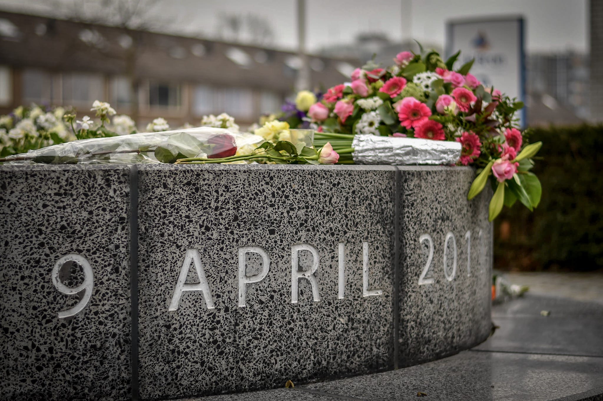 Alphen aan den Rijn herdenkt schietpartij in winkelcentrum De Ridderhof
