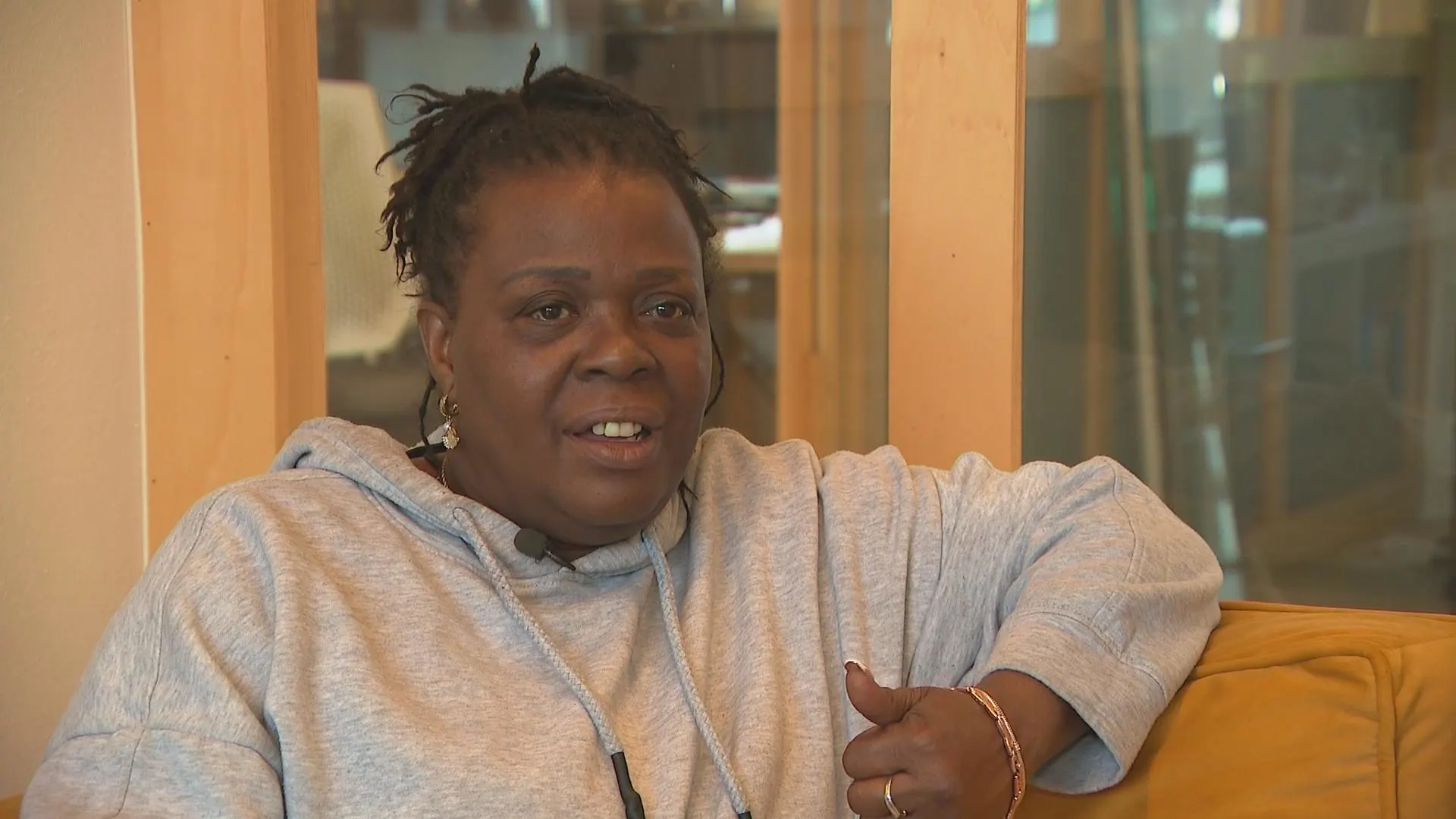 Buurtheldin Elly vrijgesproken van fraude: 'Het heeft mij kapot gemaakt'