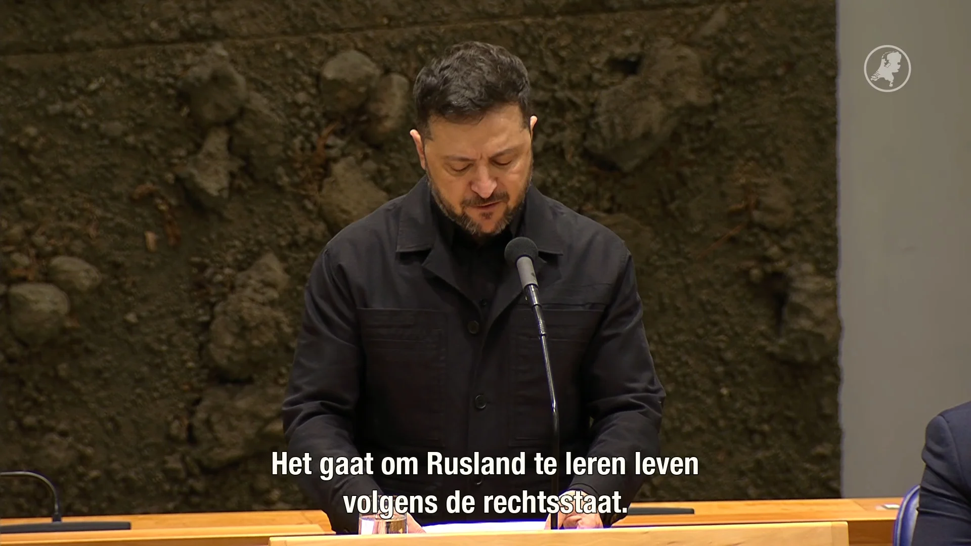 Zelensky op bezoek bij Tweede Kamer met dringende oproep
