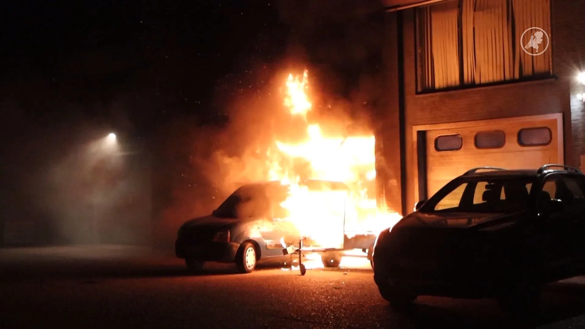 Hond overleden door brand na explosie in Rotterdam