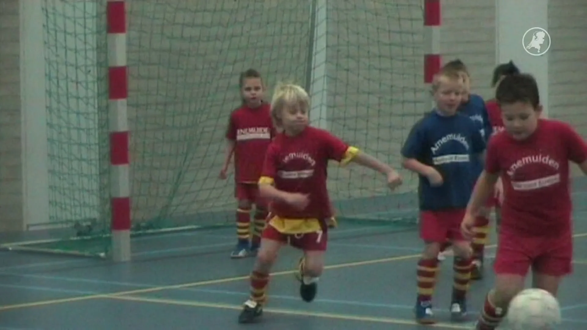 ‘Reus van Erremu’ in Oranje? Arnemuiden eist basisplaats voor Van Hecke