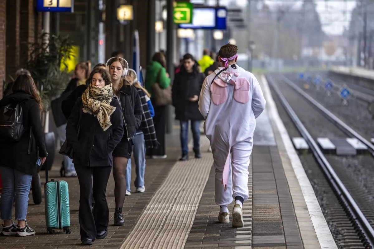 Treinreizigers opgelet: ook dinsdag nog kans op braaksel in coupé