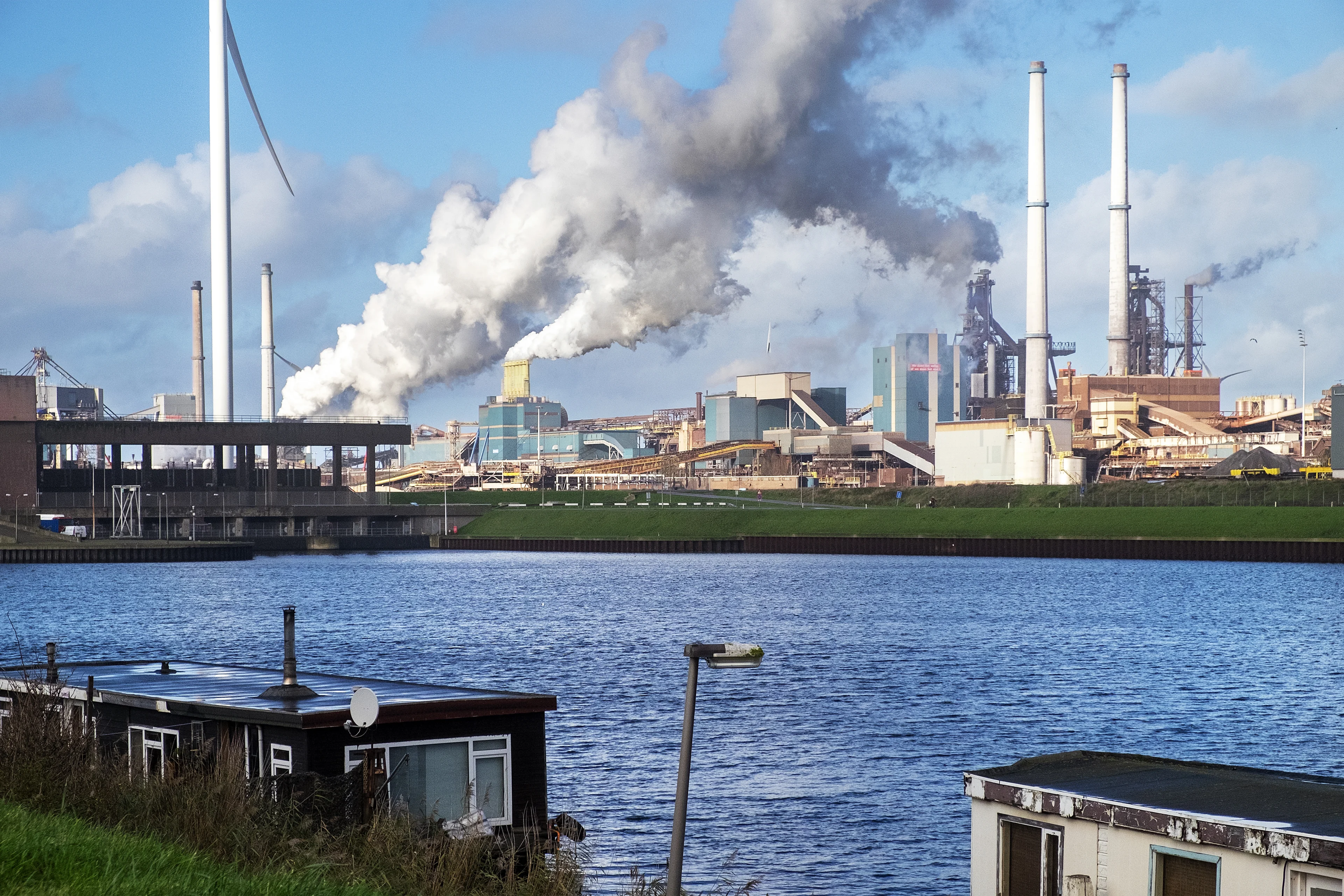 OM doet met team van experts onderzoek bij Tata Steel