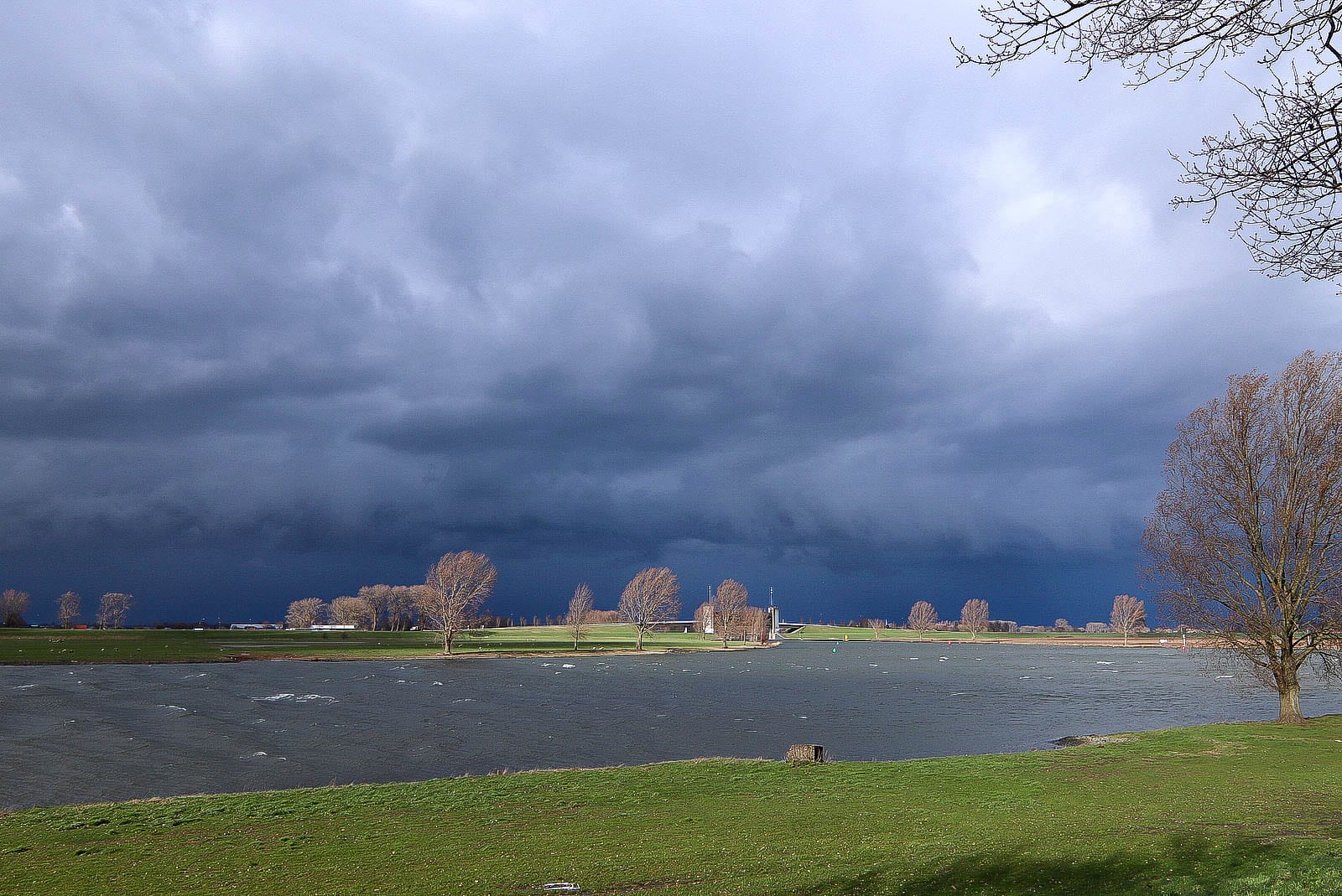 Eerst nog buien, maar later op steeds meer plekken zonneschijn
