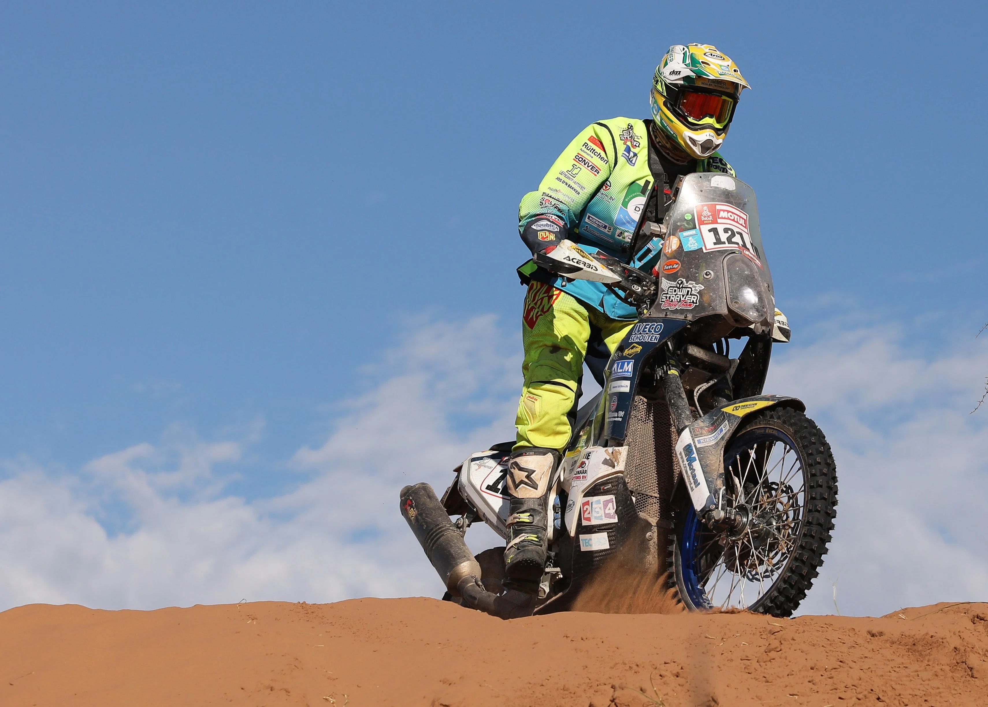 Nederlandse Dakar-coureur Edwin Straver zwaargewond en gereanimeerd na crash