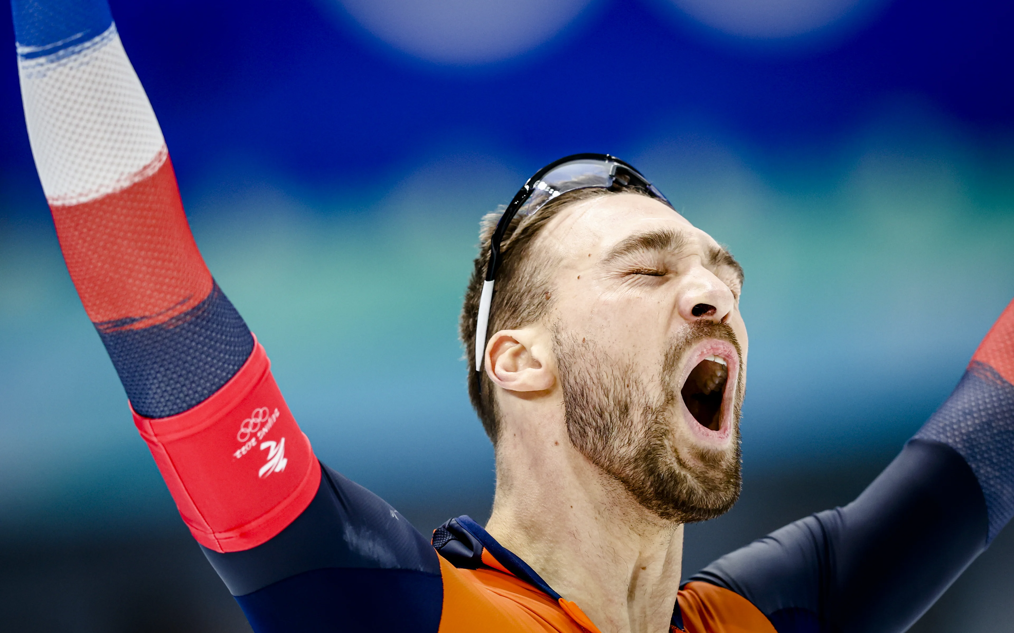 Kjeld Nuis pakt goud op 1.500 meter schaatsen, zilveren plak voor Thomas Krol