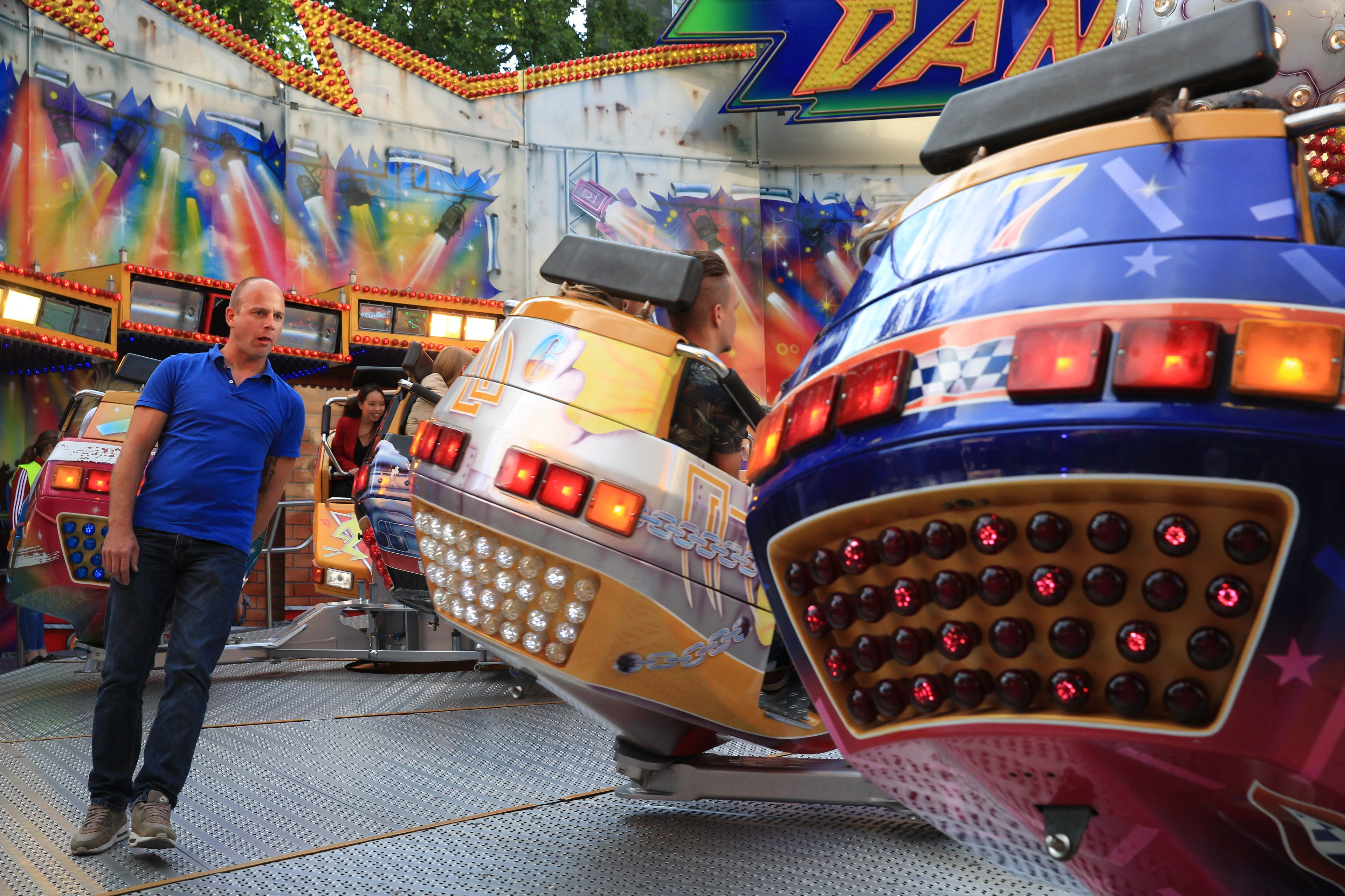 Honderd kermisexploitanten voeren actie bij stadhuis Nijmegen: 'Wij willen Bruls spreken!'