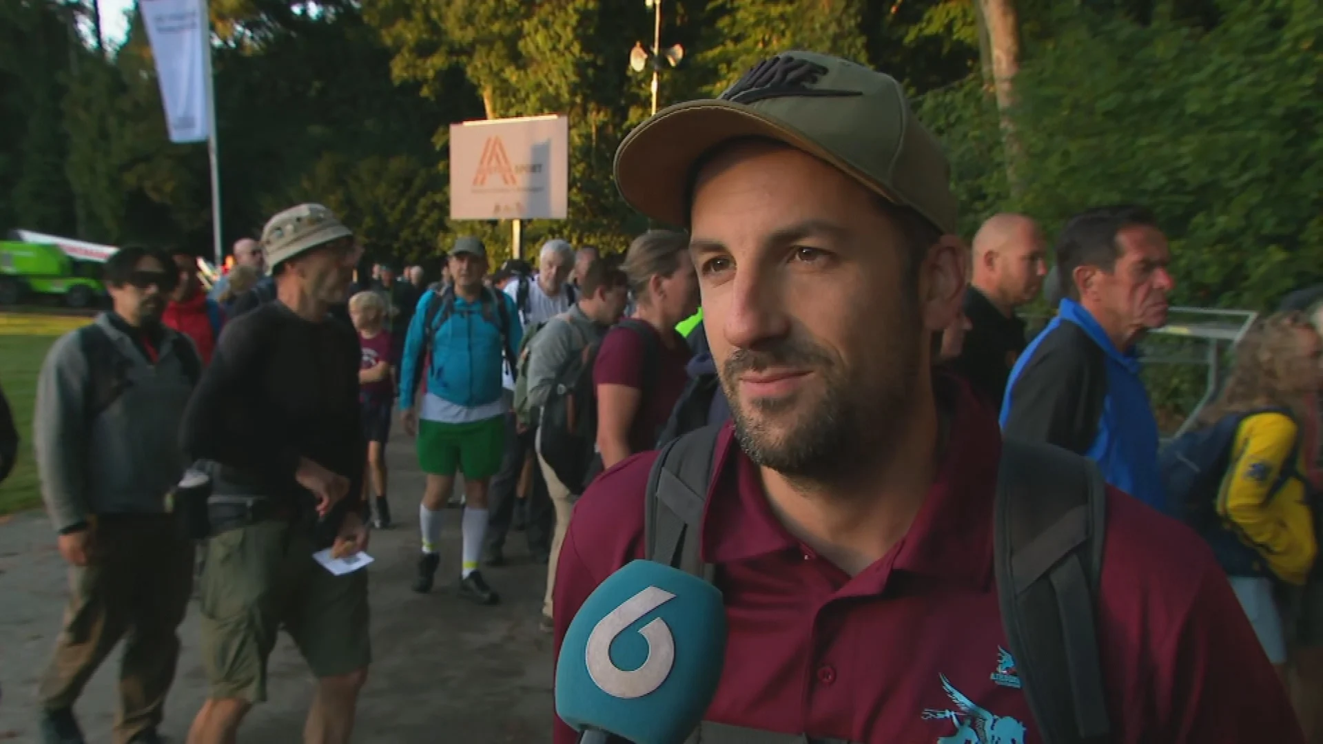 Lopers in Oosterbeek begonnen aan grootste herdenkingswandeling ter wereld