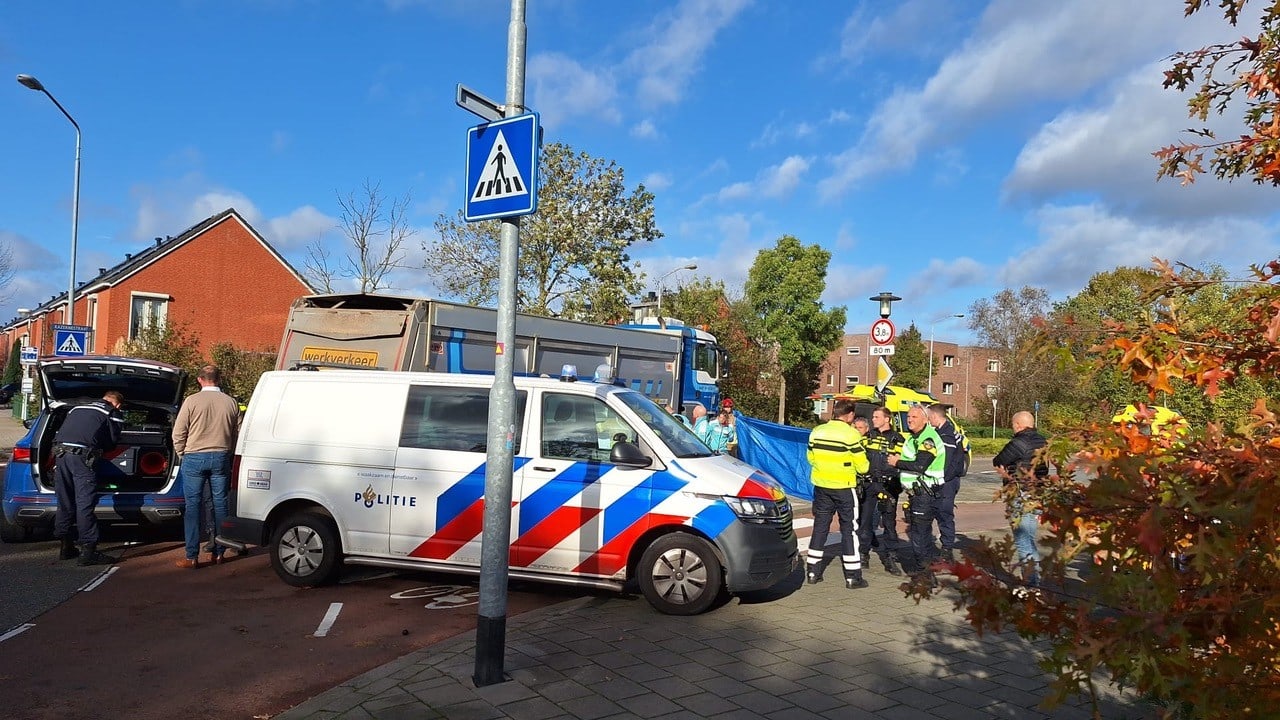 Fietsster (77) omgekomen door aanrijding met vrachtwagen in Venlo