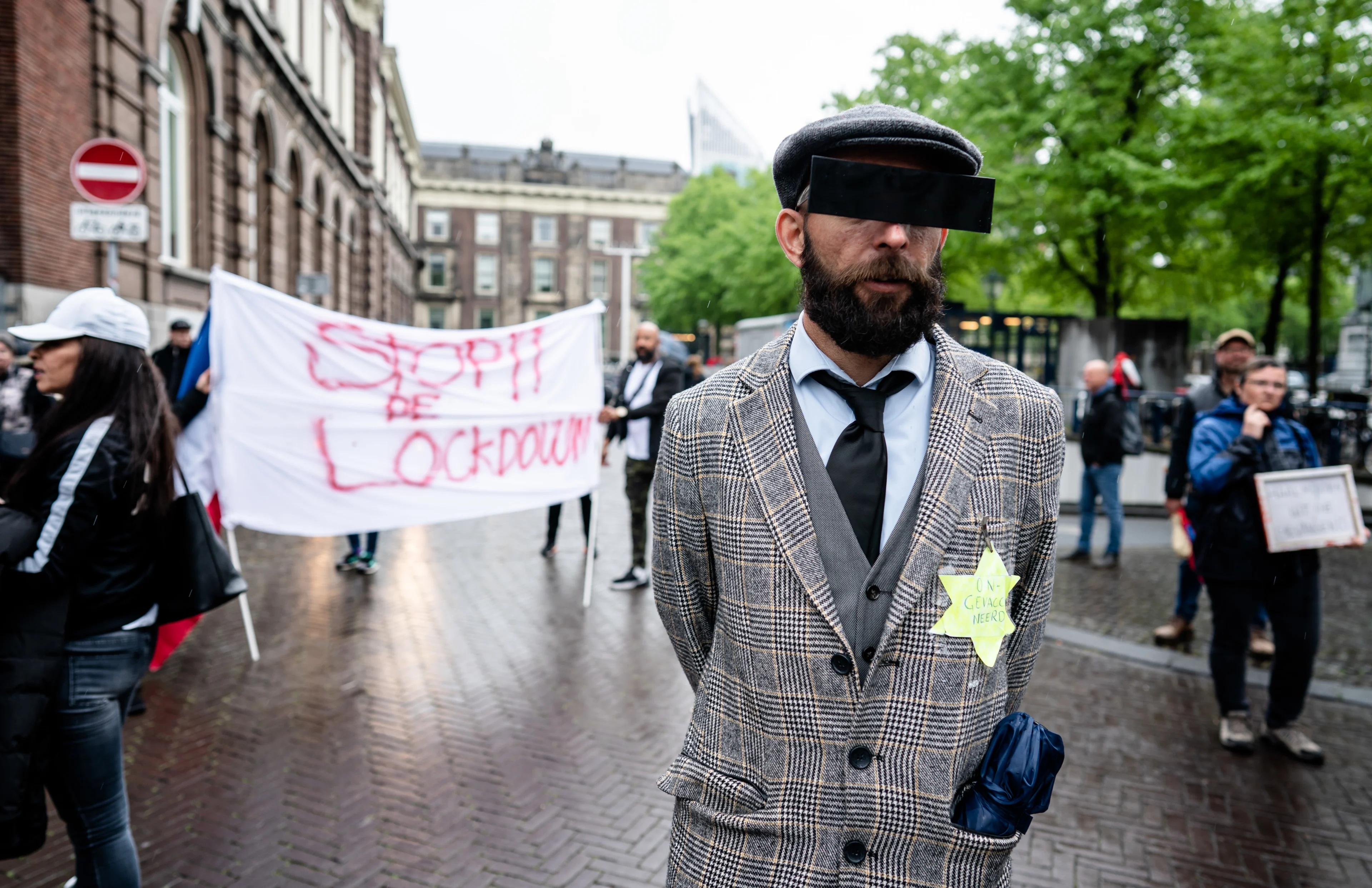 Korte demonstratie tegen lockdown in Den Haag