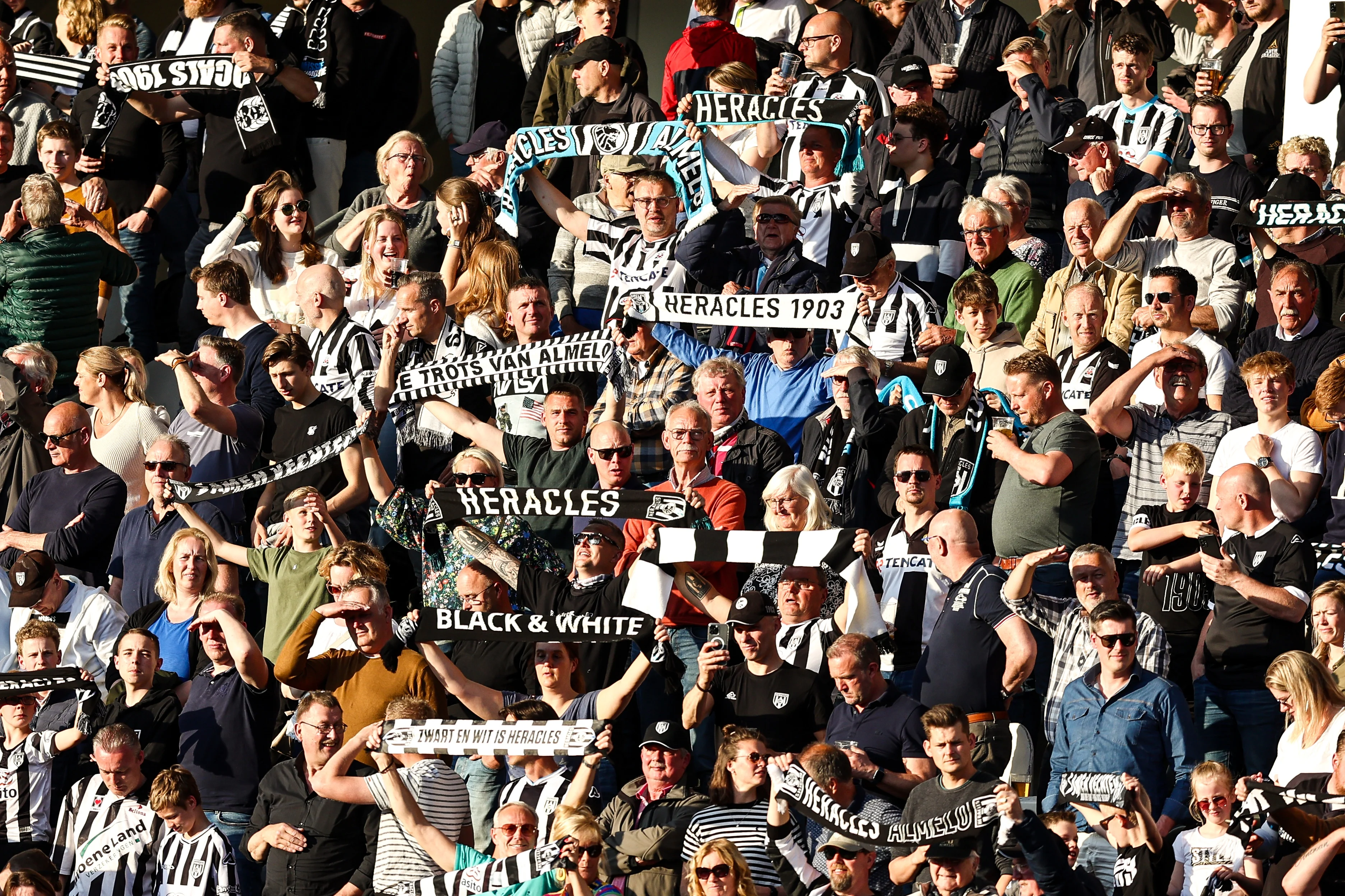 Geen rondrit Heracles na ongeluk met kampioenswagen Yerseke