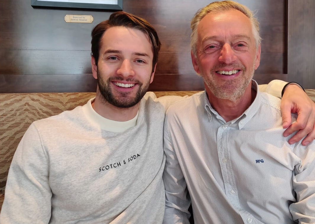 Vader van zwemmer Arno Kamminga 'supertrots' na winnen zilveren medaille