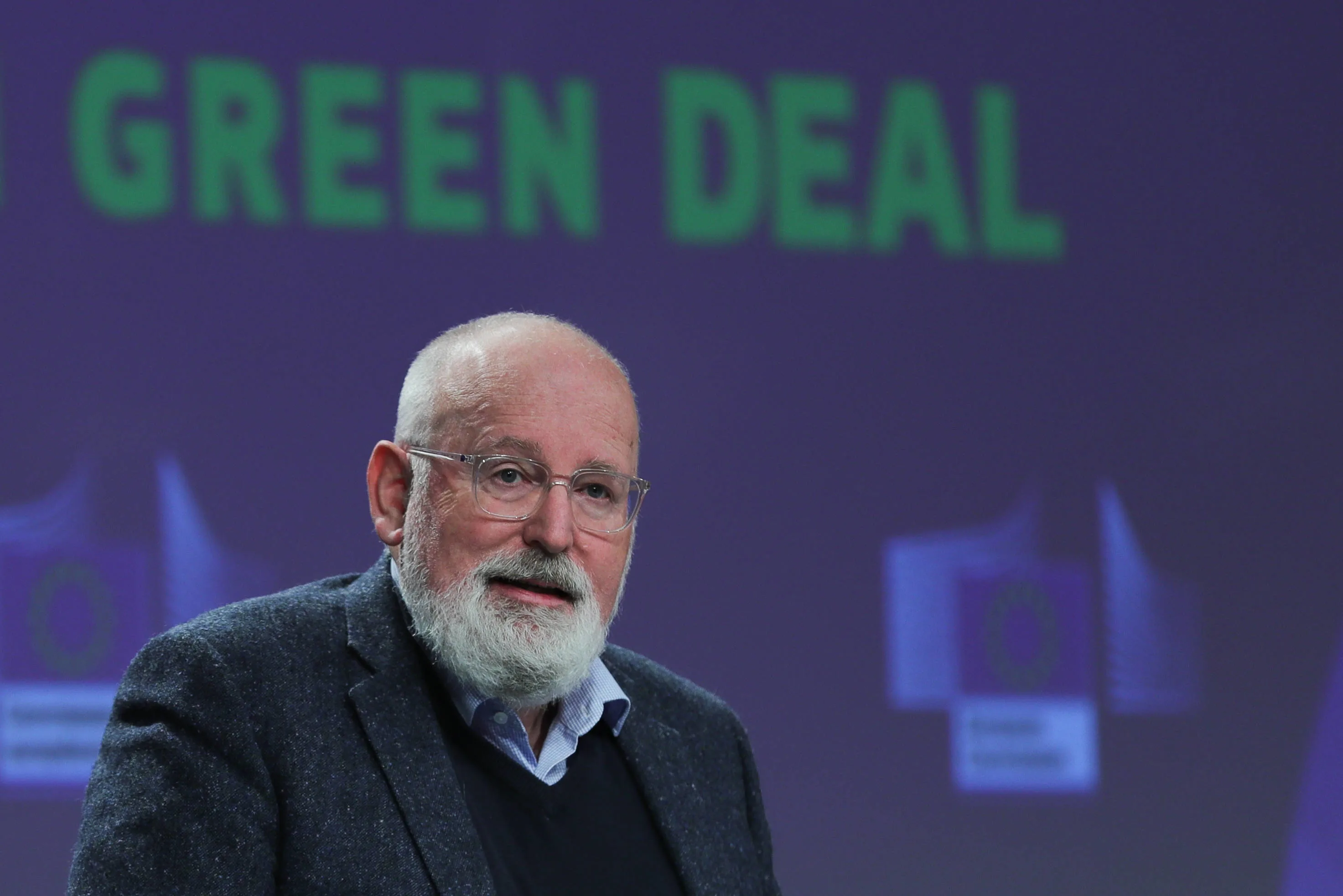 TU Delft overladen met negatieve reacties over eredoctoraat Timmermans