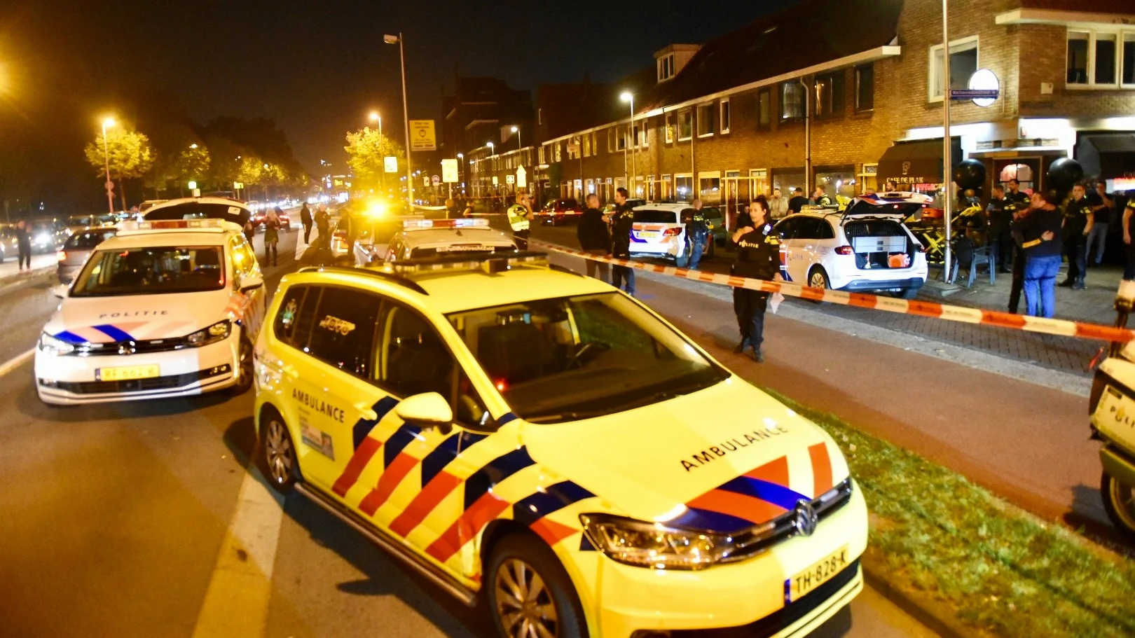 Man doodgeschoten bij druk café Utrecht, dader op de vlucht