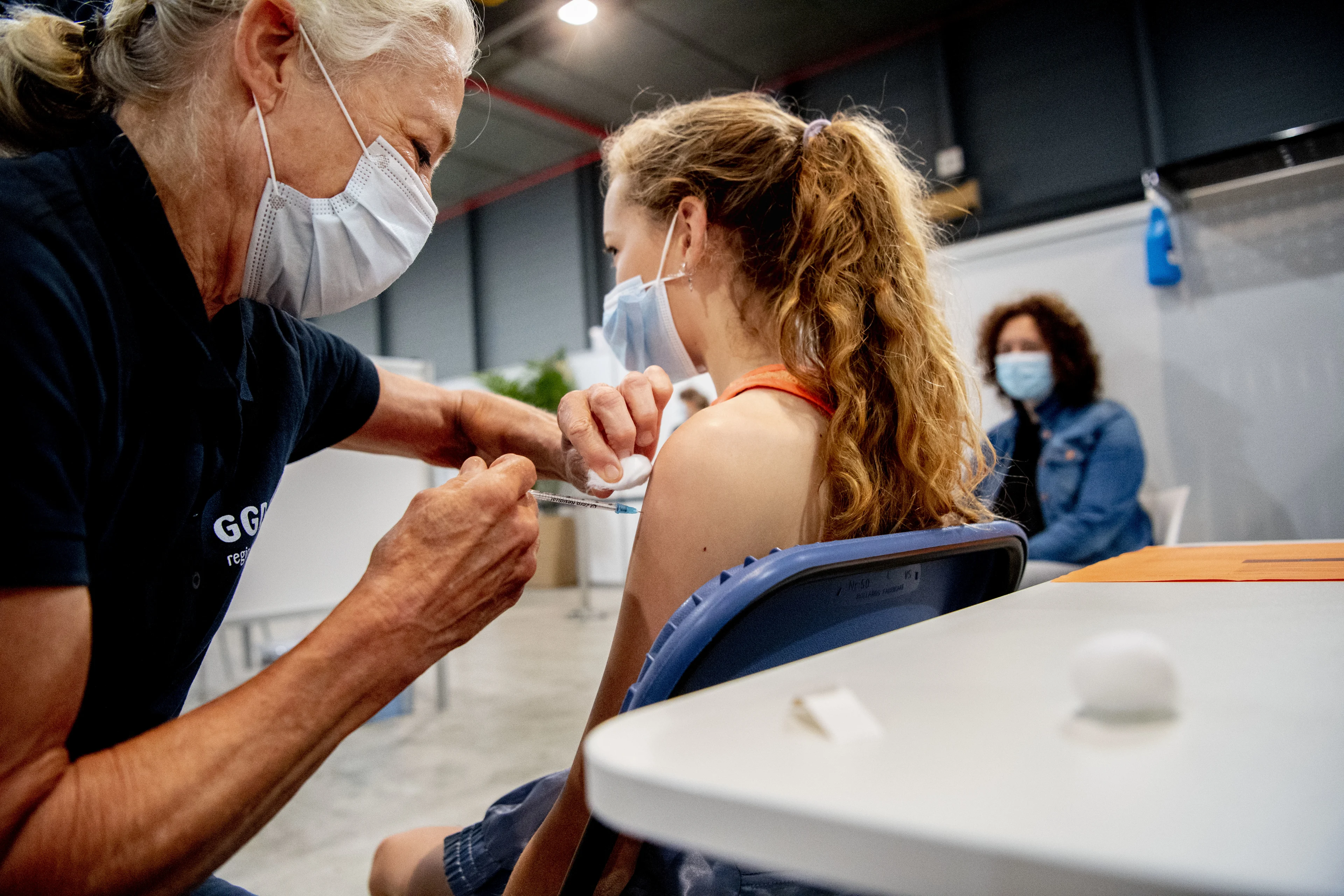 Arts: gevaccineerden zijn potentiële stille motor van corona-uitbraken